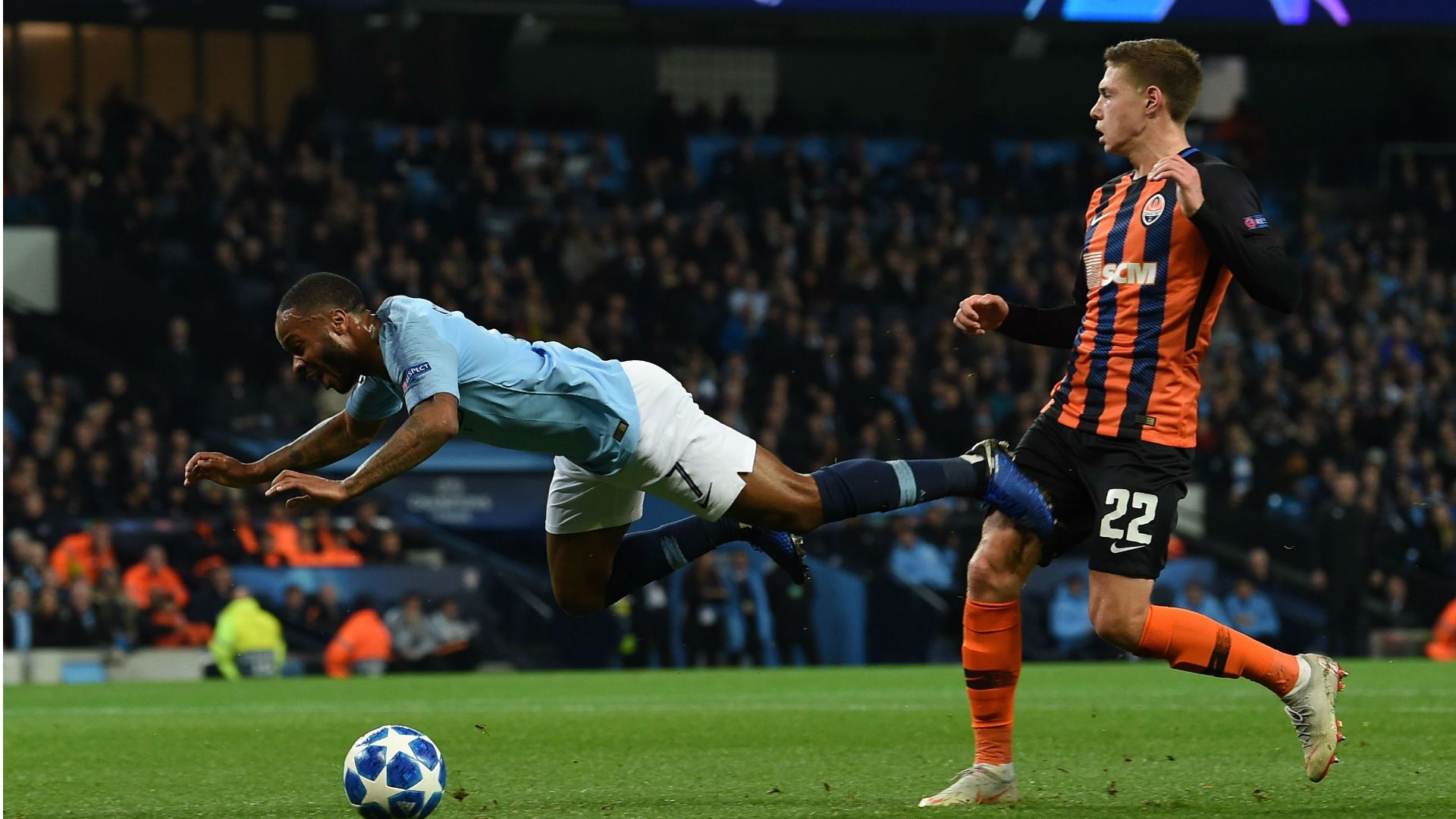 Raheem Sterling Manchester City UEFA Champions League 07112018