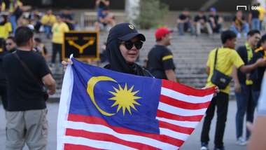 Vietnamese - Malaysian supporters | My Dinh Stadium | World Cup 2022 Qualification (AFC)
