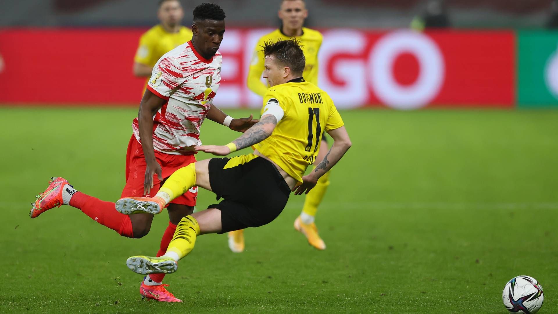 Marco Reus Borussia Dortmund BVB Nordi Mukiele RB Leipzig