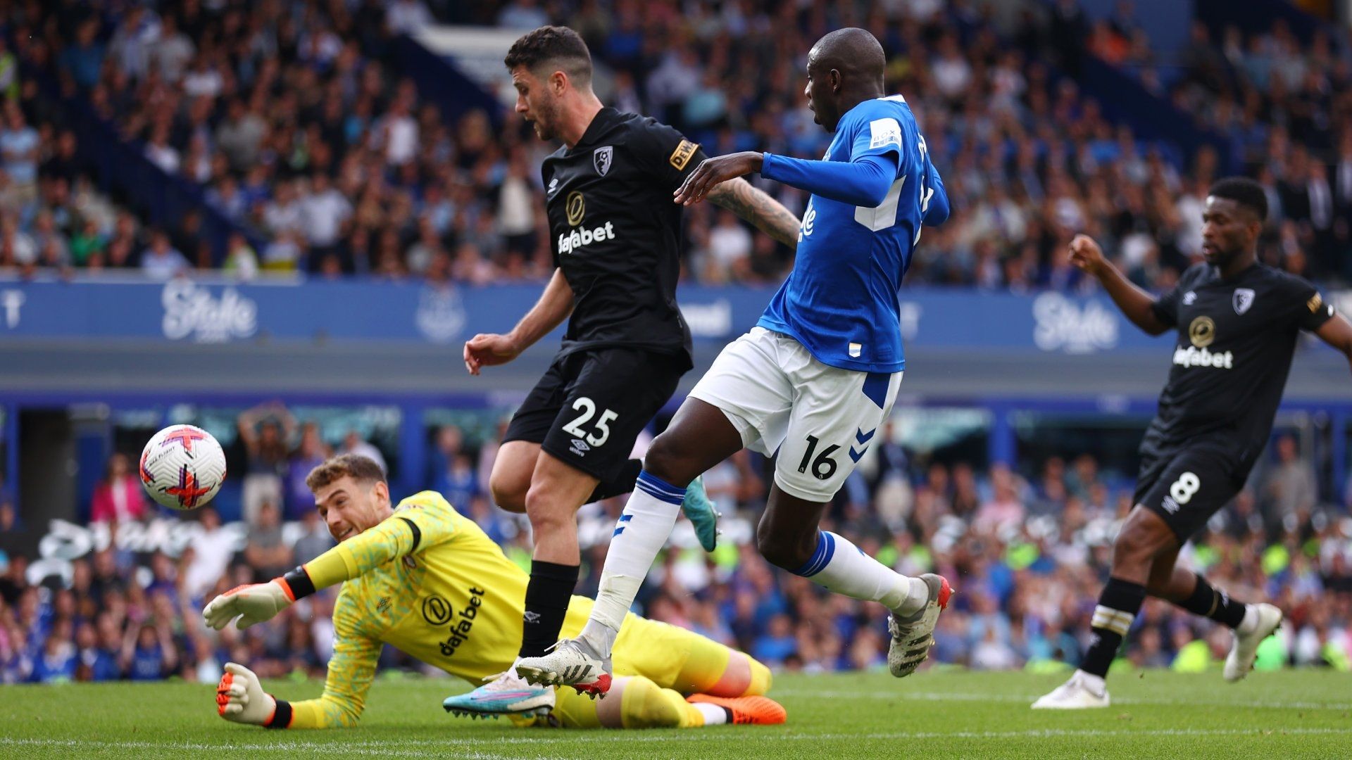 Abdoulaye Doucoure Everton Bourenmouth 2022-23