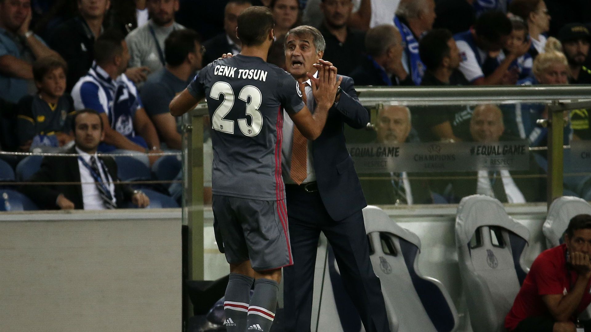 Cenk Tosun Senol Gunes Besiktas Porto