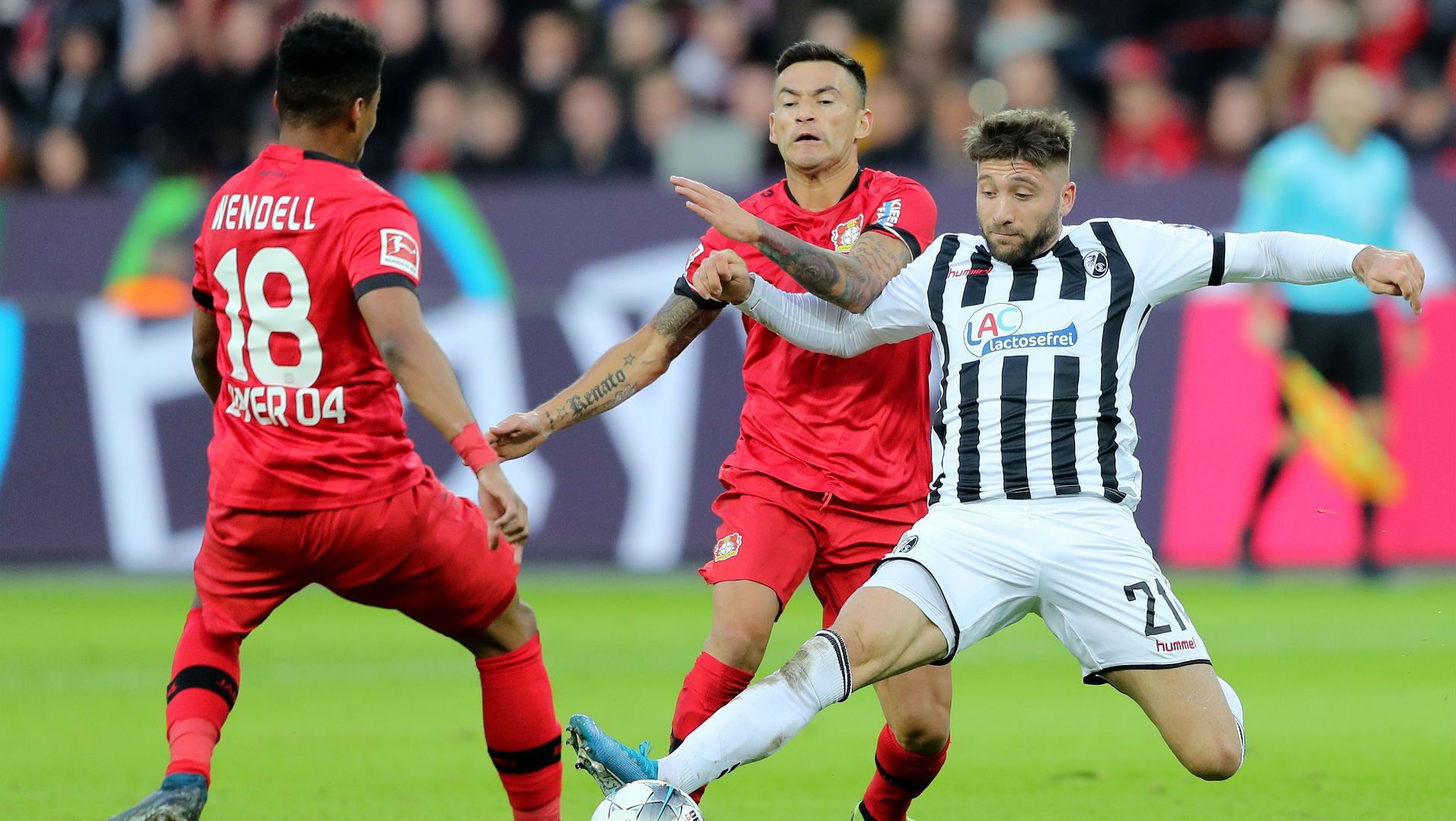 Wendell Bayer Leverkusen Brandon Borrello Freiburg Charles Aránguiz