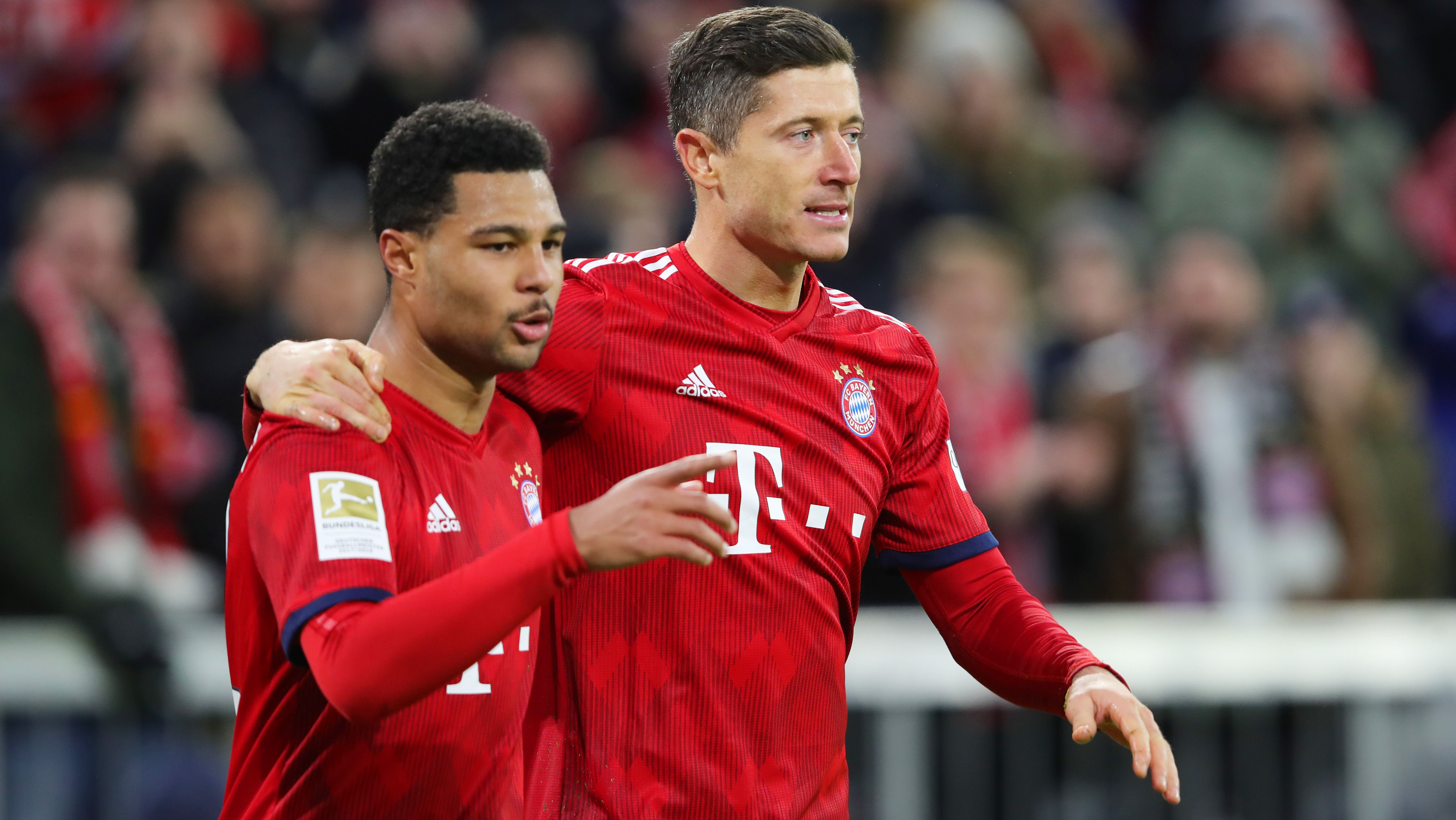 Robert Lewandowski Serge Gnabry FC Bayern