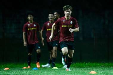 สุภโชค สารชาติ