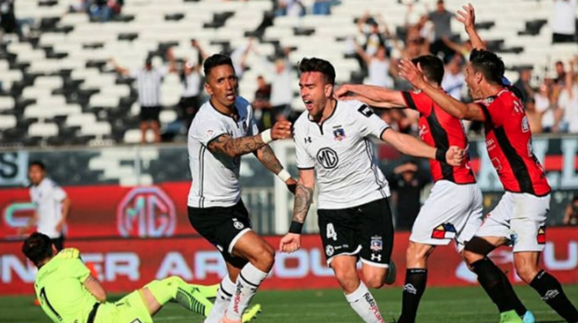 230918 Colo Colo Antofagasta Lucas Barrios Matías Zaldivia