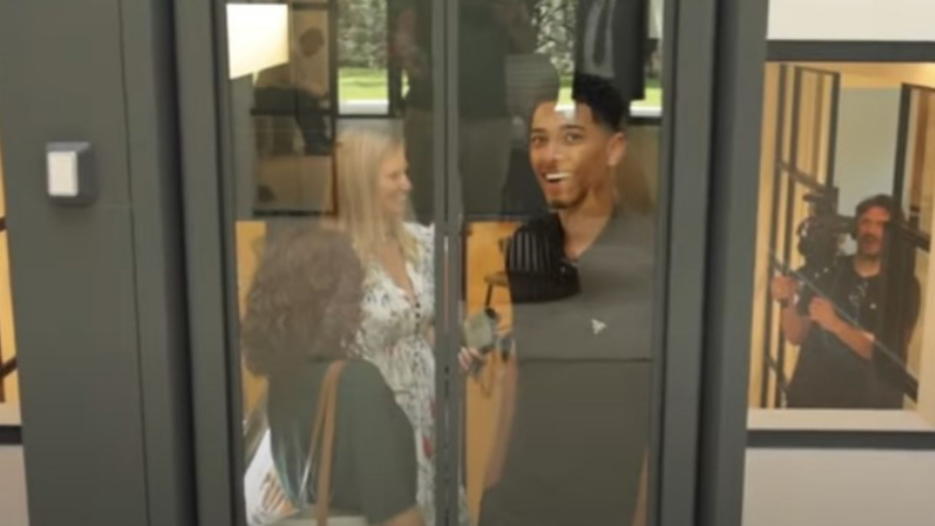 Jude Bellingham mansion Madrid lift