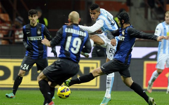 Jonathas, Cambiasso e Chivu in Inter-Pescara (Getty Images)