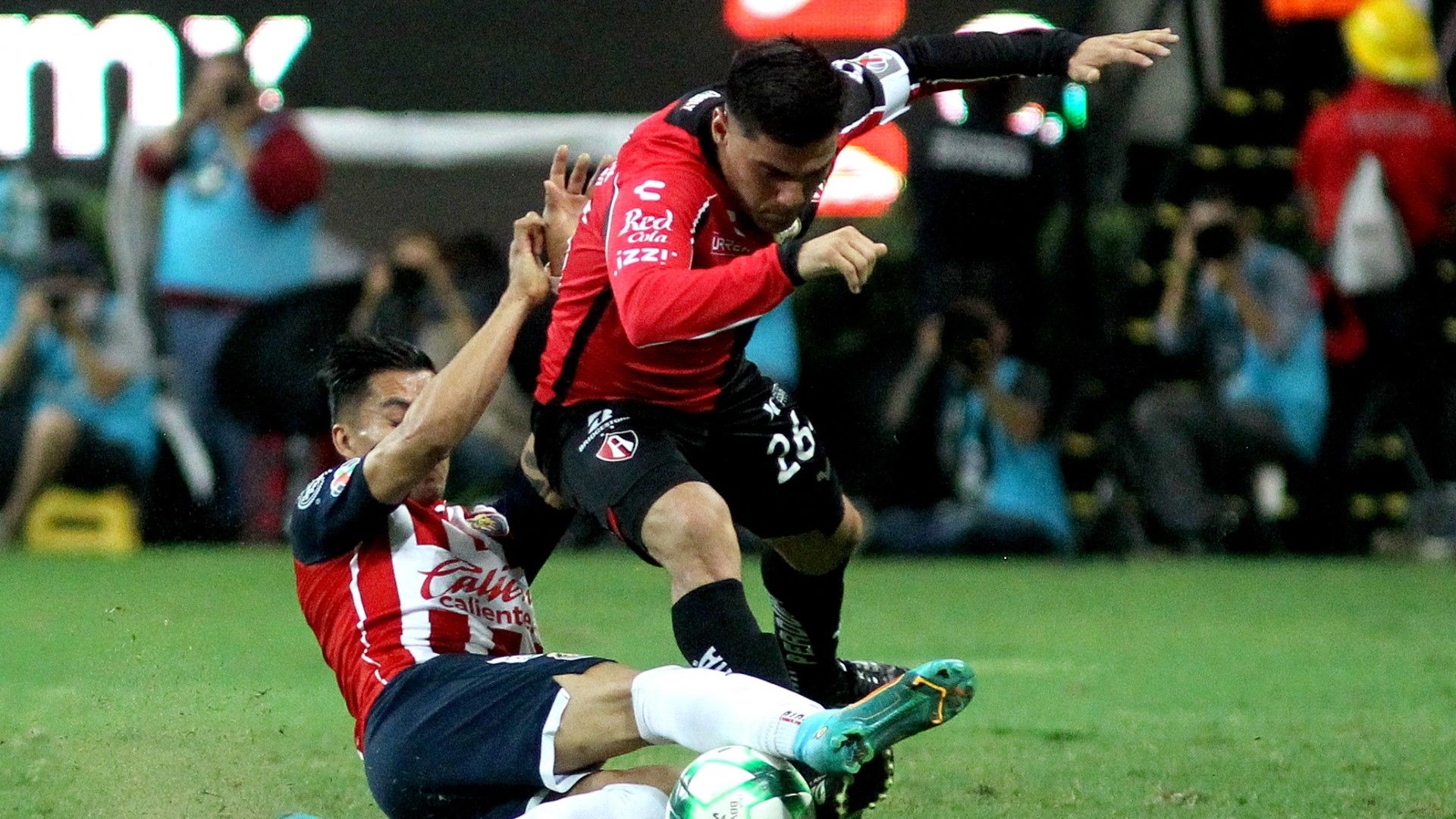 Carlos Cisneros Aldo Rocha Chivas Atlas Clausura 2022