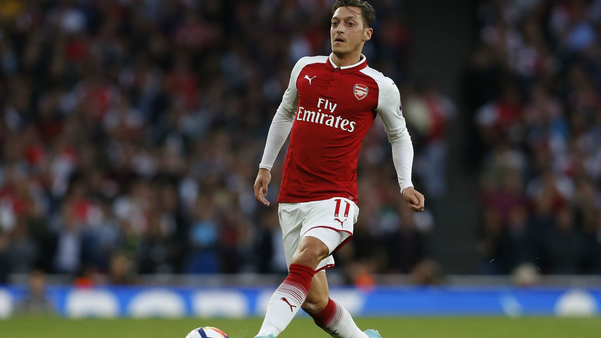 Mesut Özil Arsenal Premier League 11082017