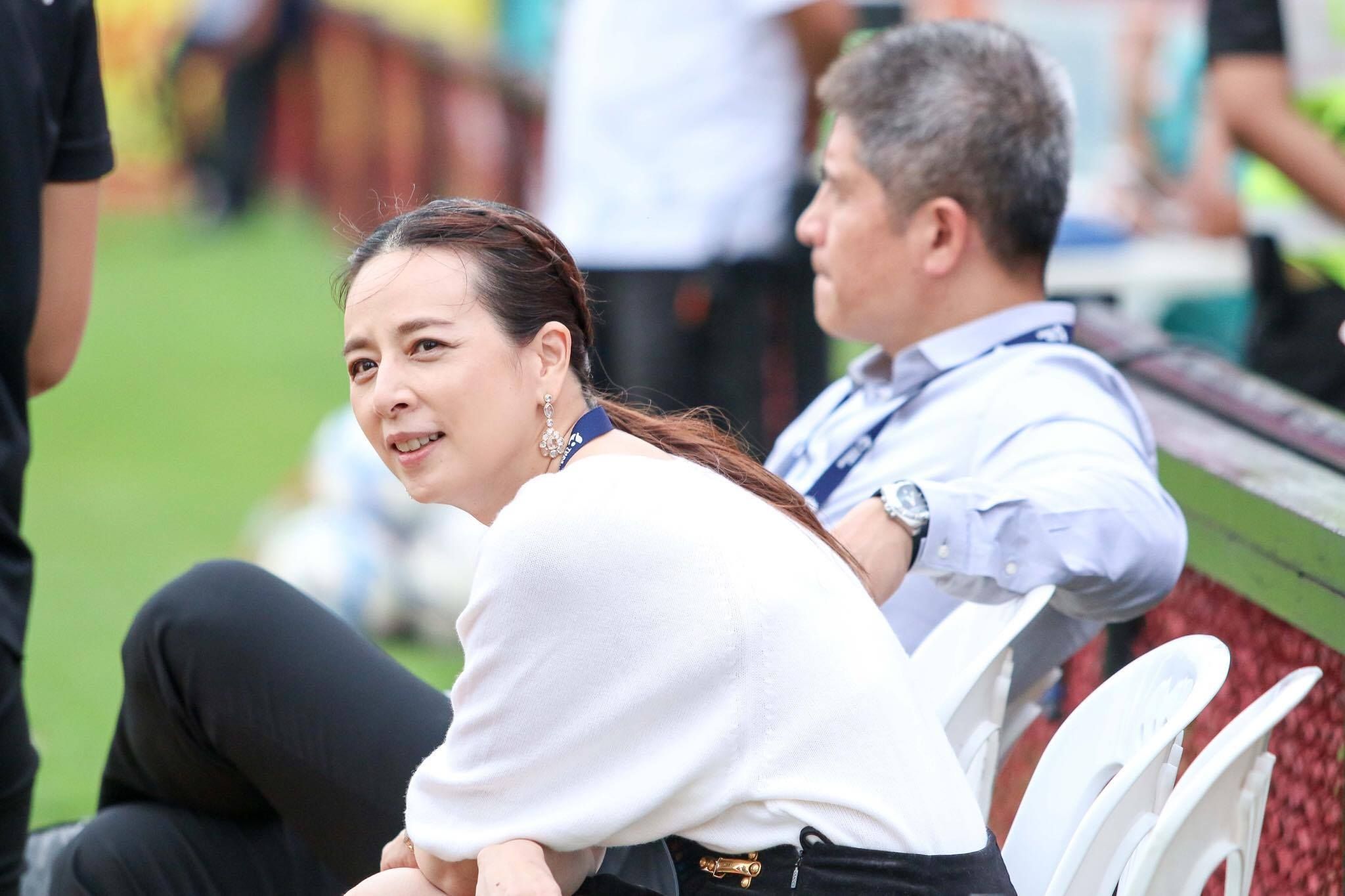 นวลพรรณ ล่ำซำ