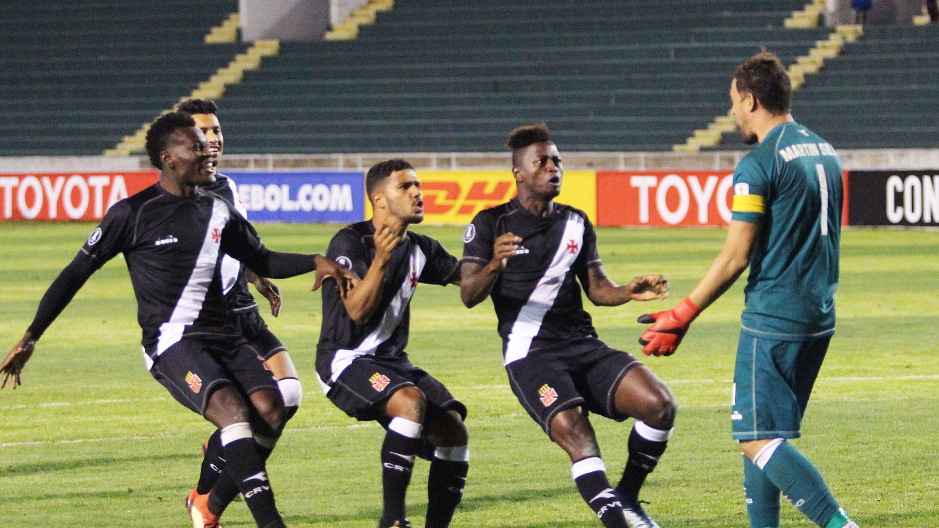 Martin Silva Vasco Wilstermann penaltis Libertadores 21022018