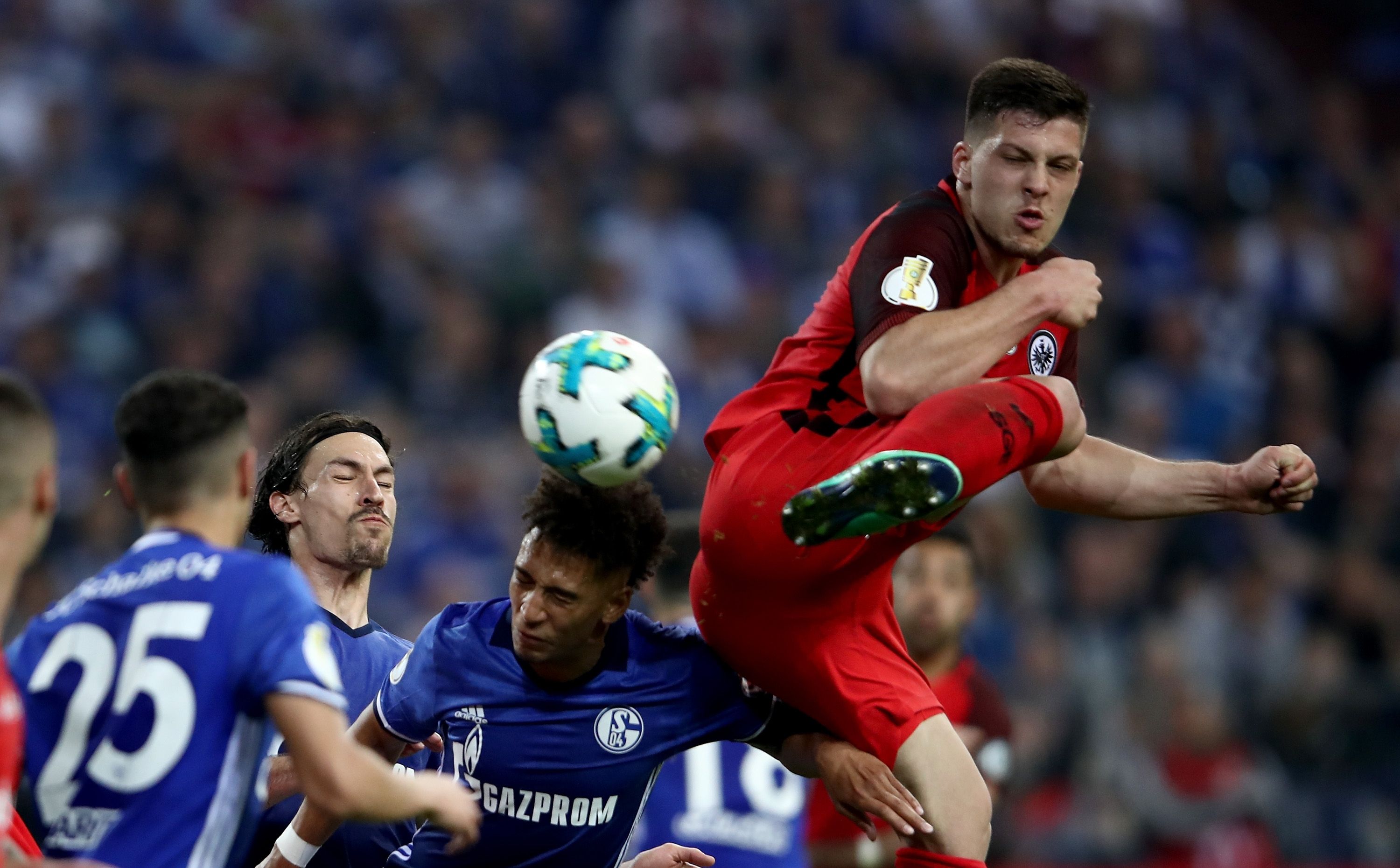 Luka Jovic vs Schalke