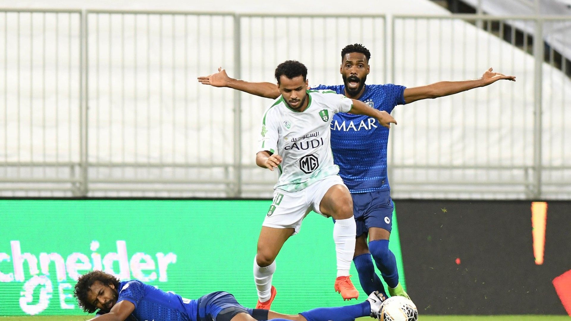 الأهلي - الهلال - عبد الفتاح عسيري
