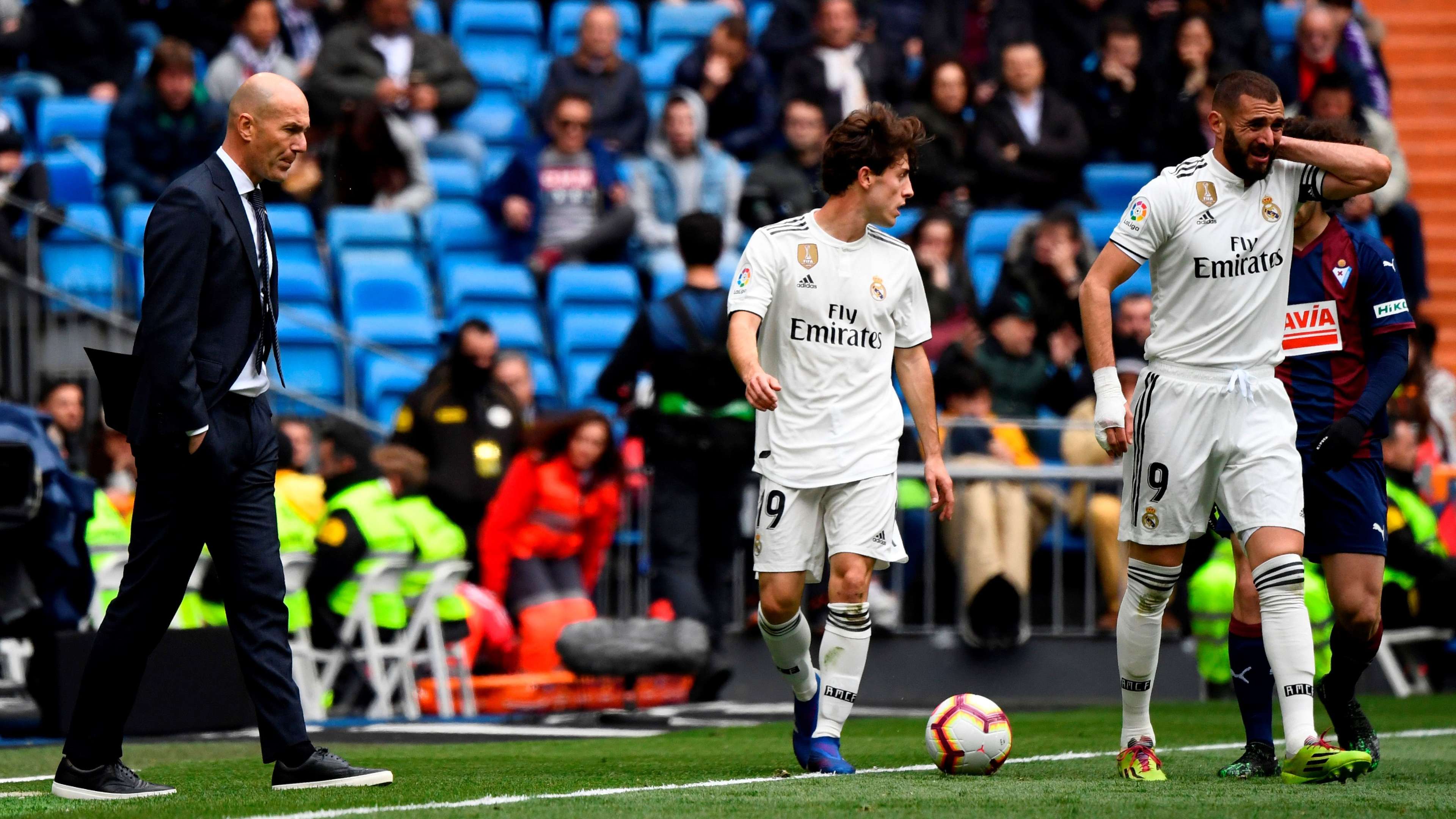 Zinedine Zidane Alvaro Odriozola Karim Benzema Real Madrid Eibar LaLiga 06042019