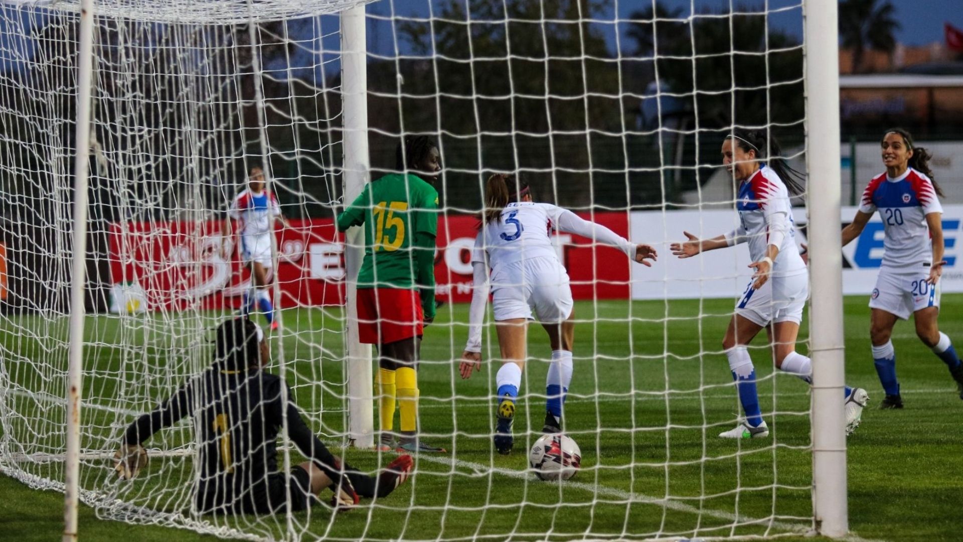 Chile - Camerún femenino