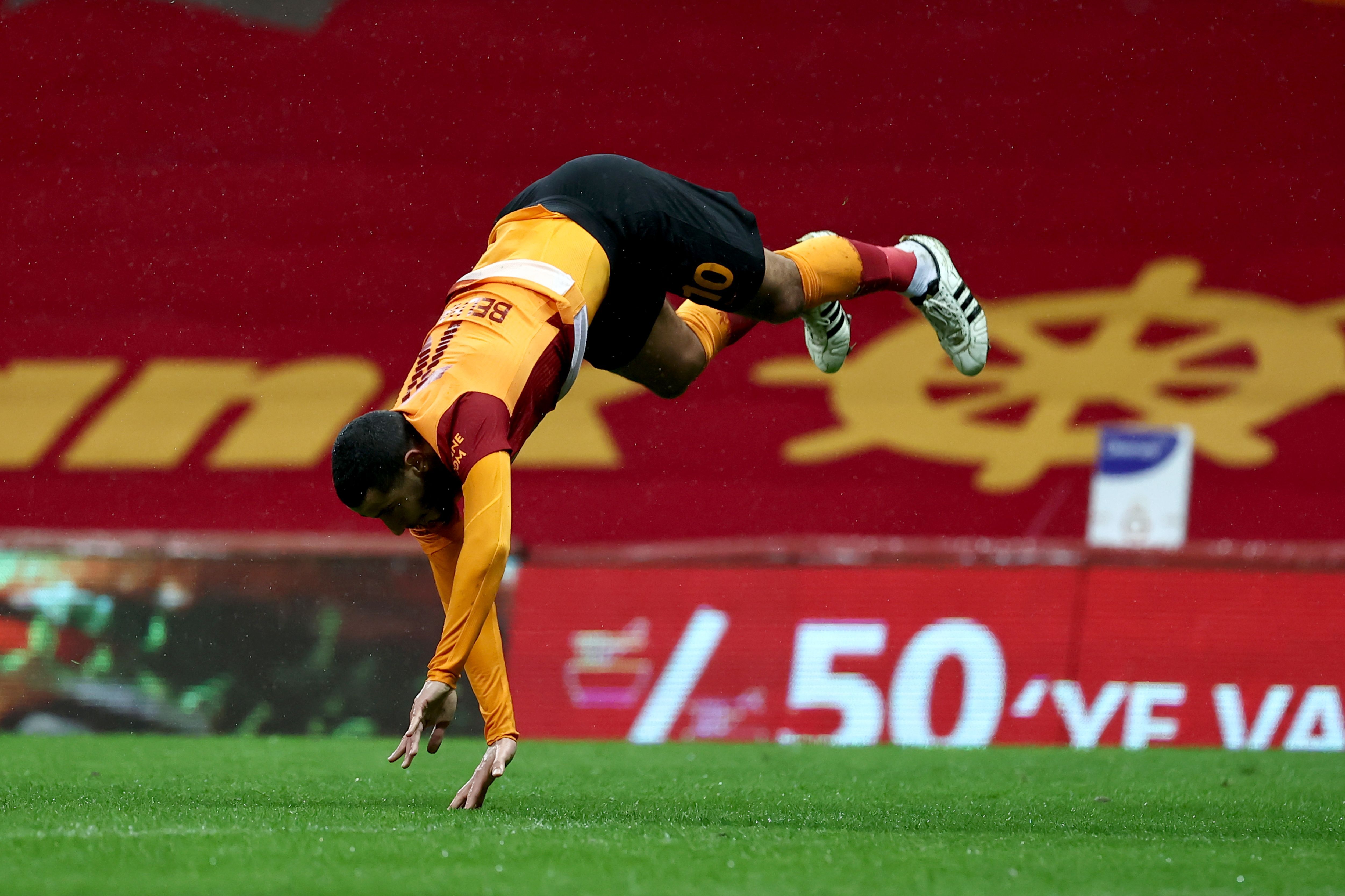 Younes Belhanda