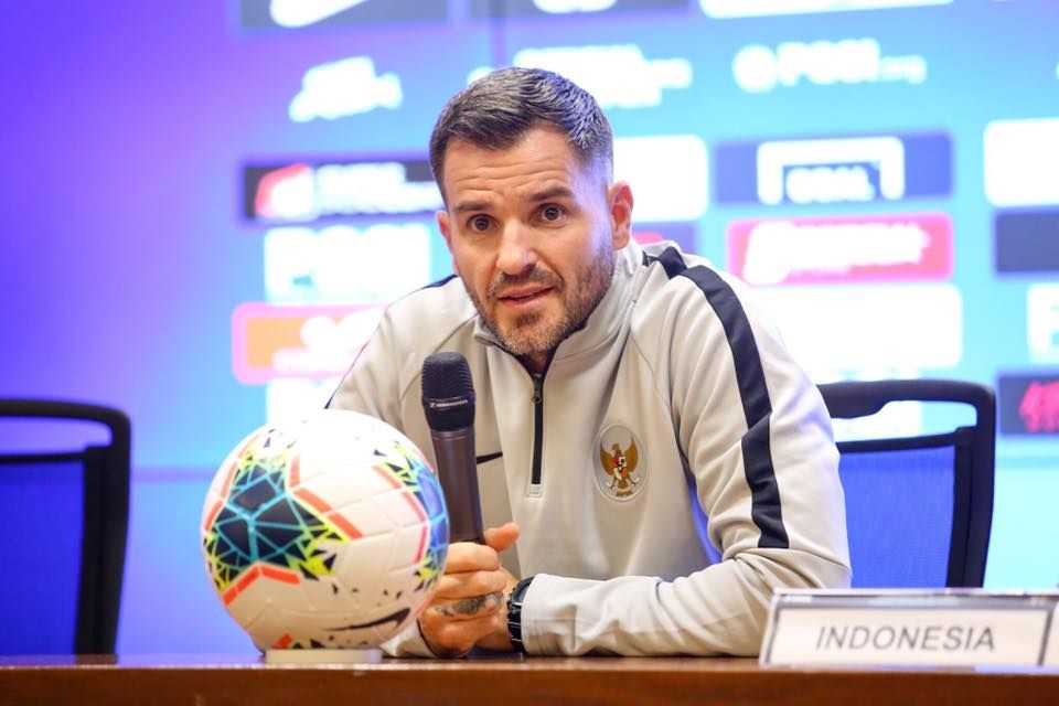 ไซมอน แม็คเมเนมีย์