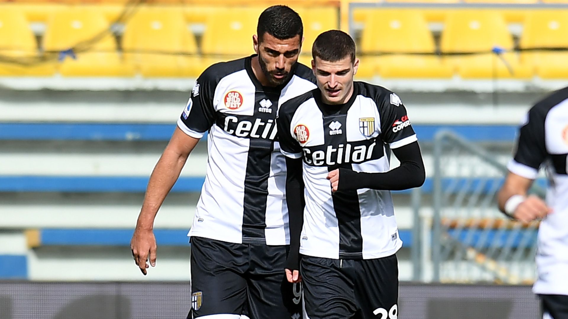 Mihaila Pellè celebrating Parma Roma