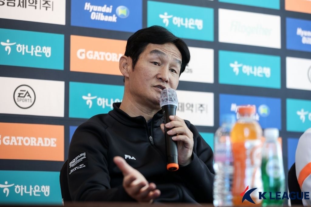 최용수 강원 감독