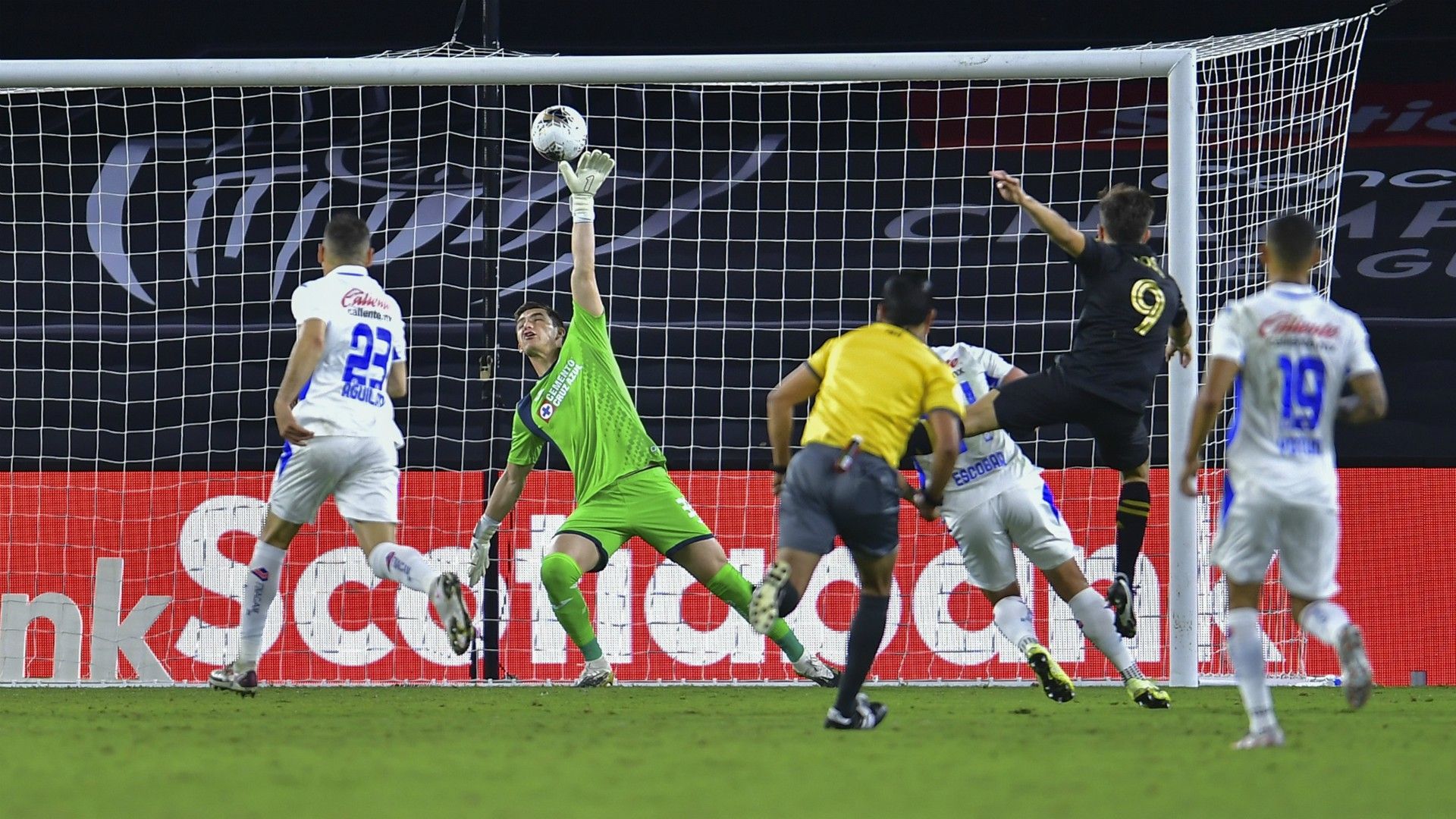 Sebastián Jurado Diego Rossi LAFC vs Cruz Azul