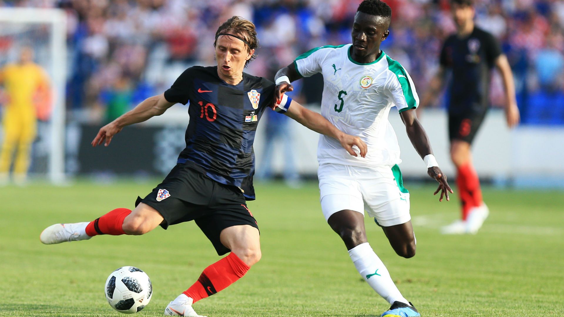croatia senegal - Luka Modric Idrissa Gana Gueye -08062018