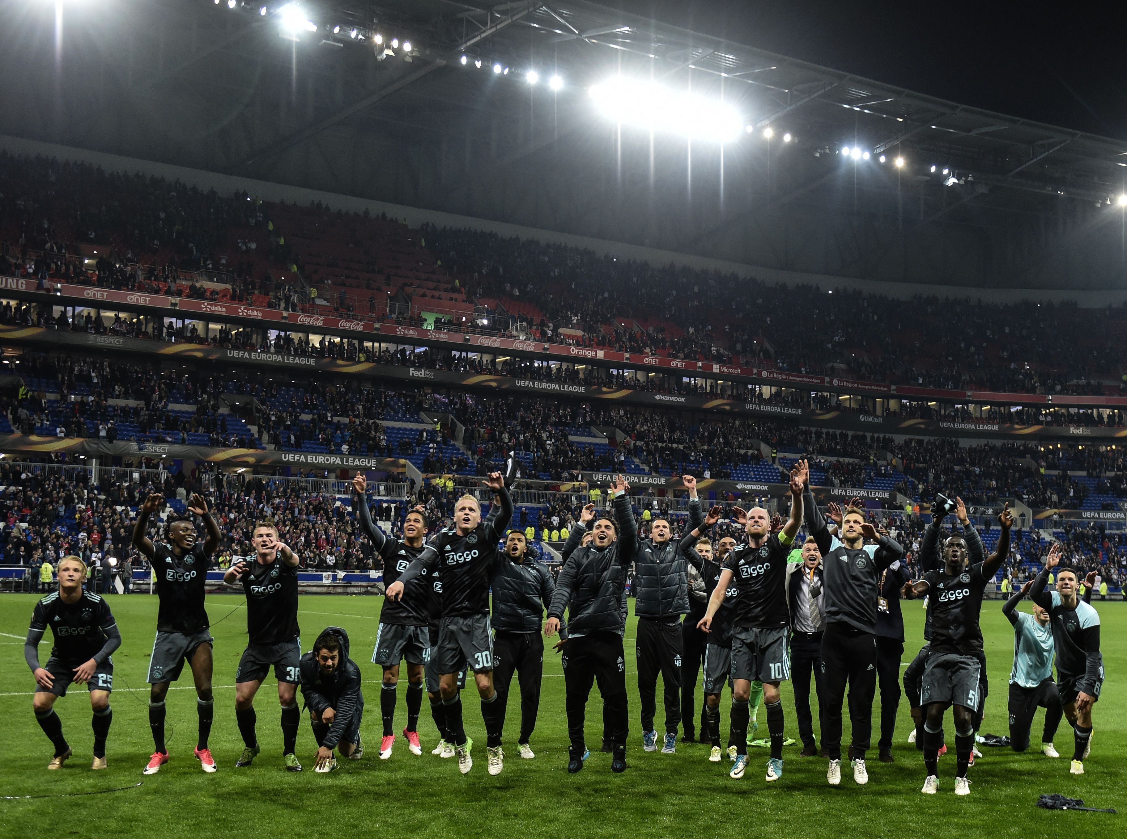 Ajax Lyon Europa League