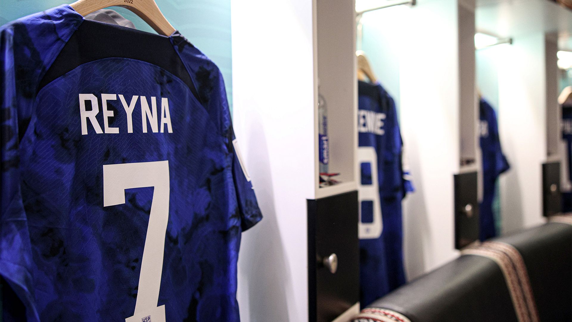 Reyna jersey Qatar dressing room