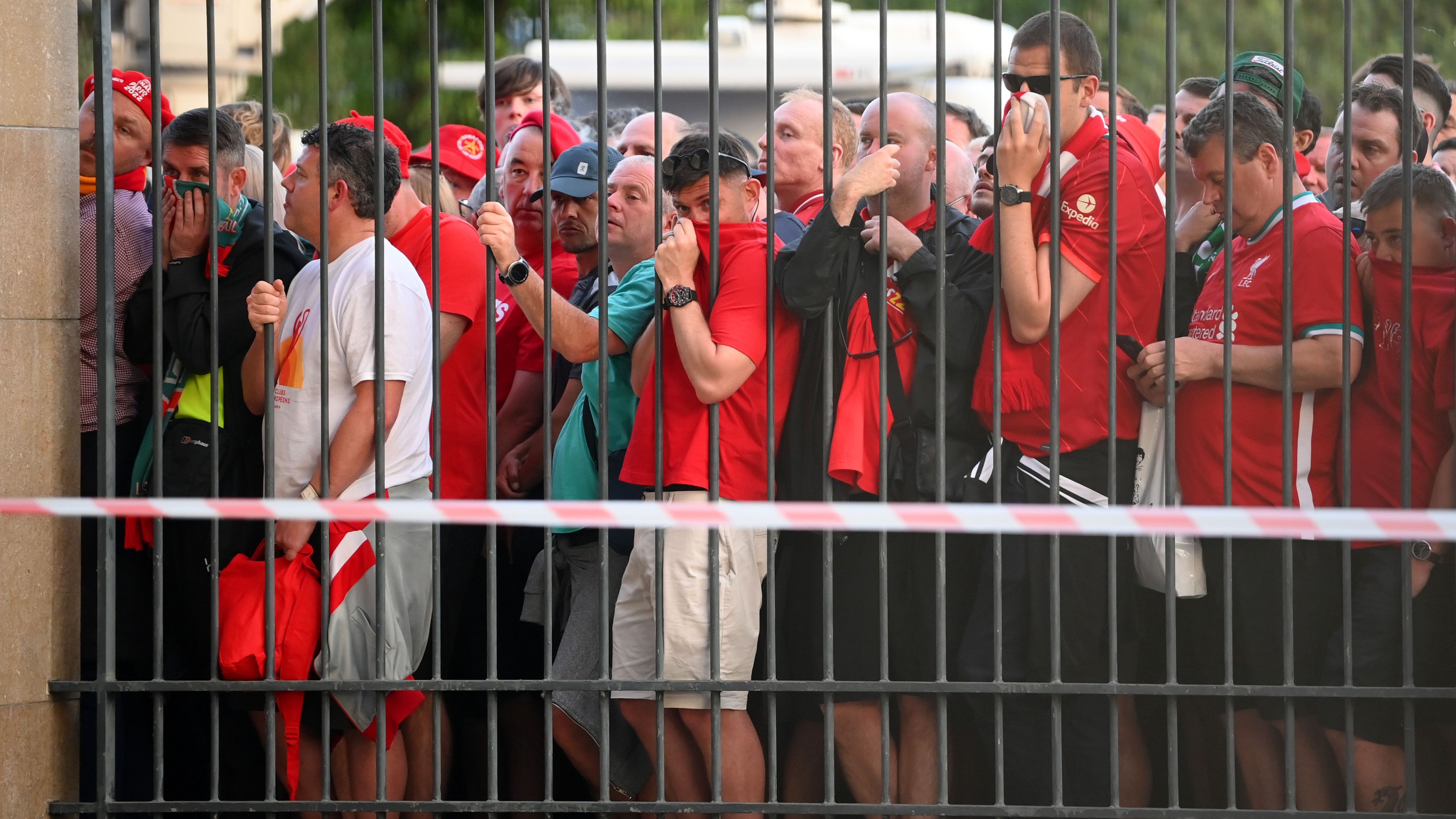 Liverpool fans Champions League final 2021-22