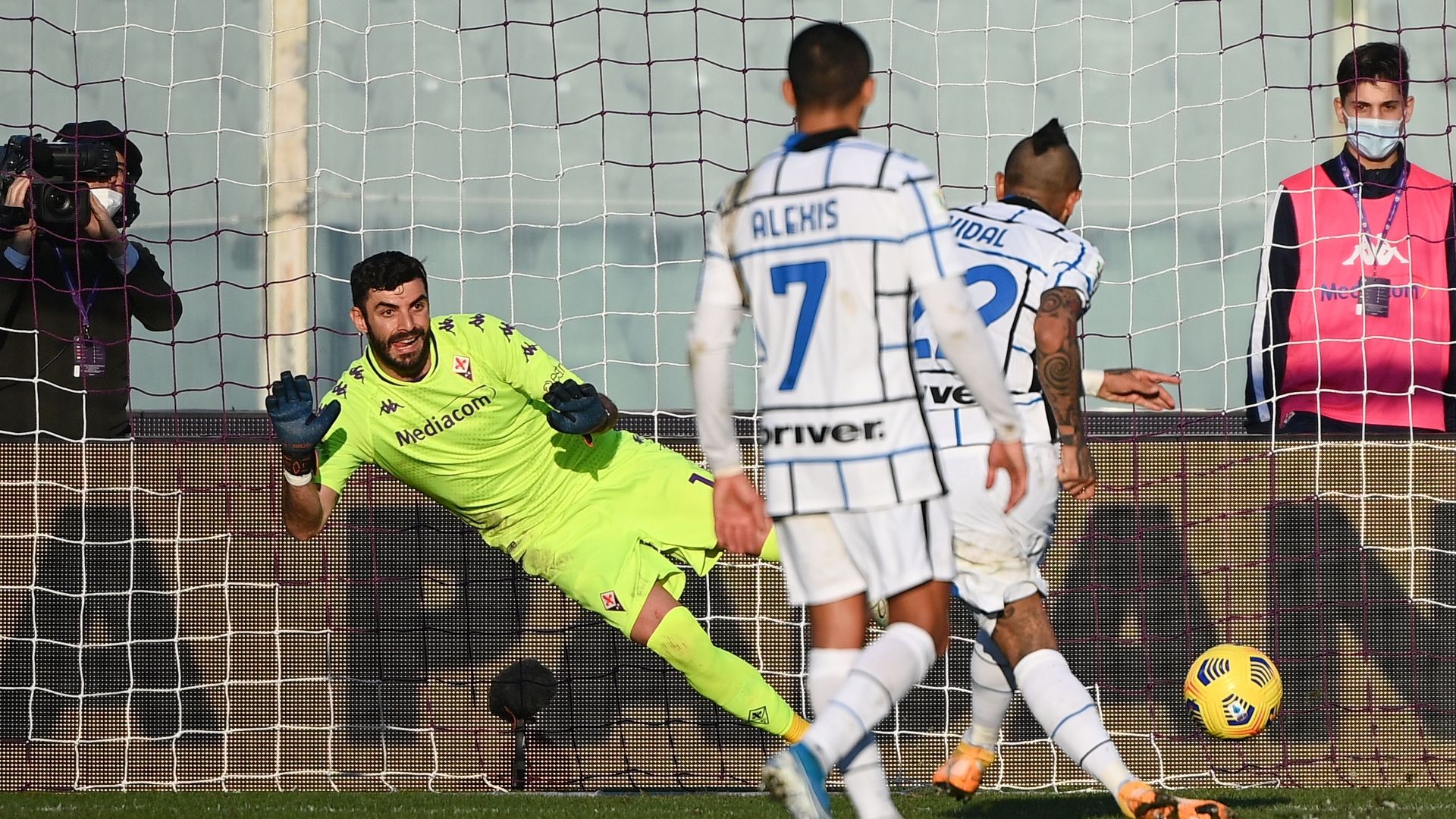 Arturo Vidal - Alexis Sánchez Fiorentina Inter