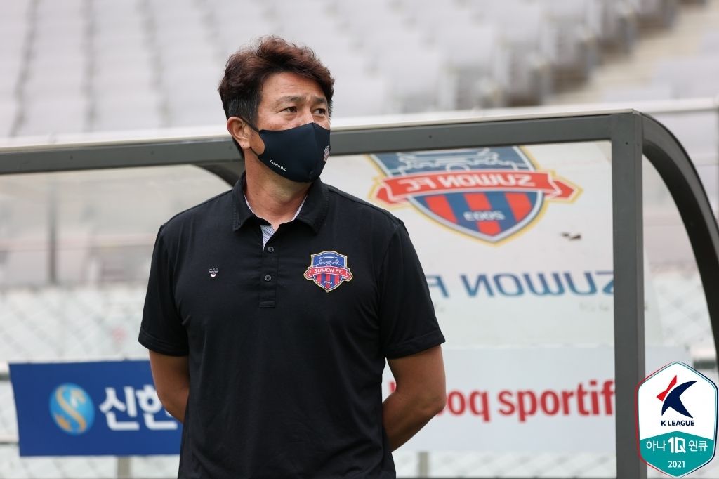 김도균