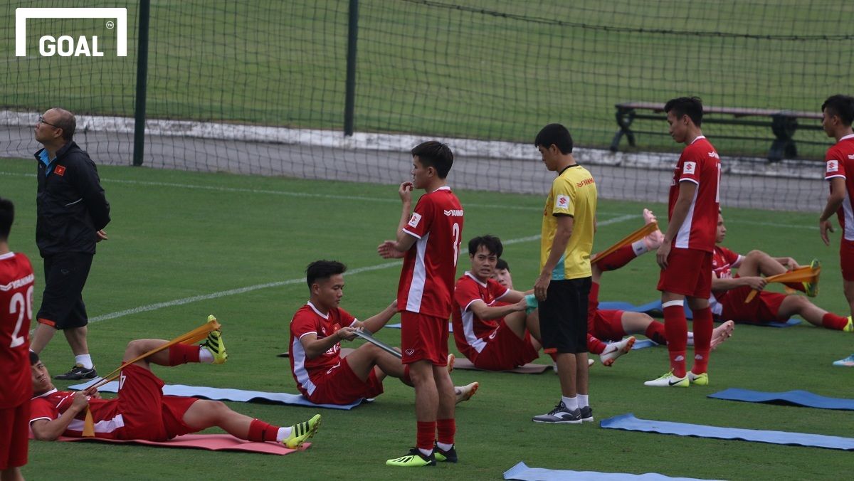 ĐT Việt Nam tập chiều 11/10