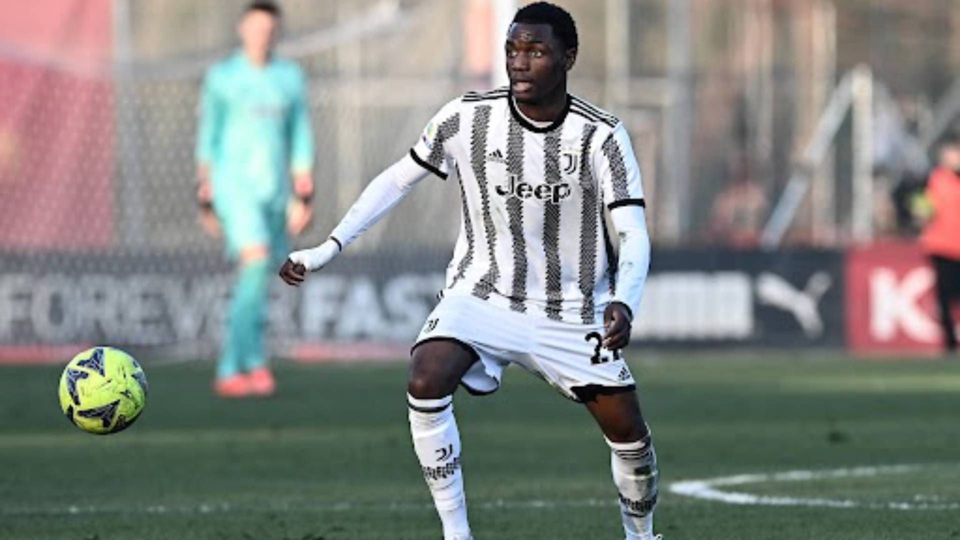 joseph-boende-fc-bayern-09022023