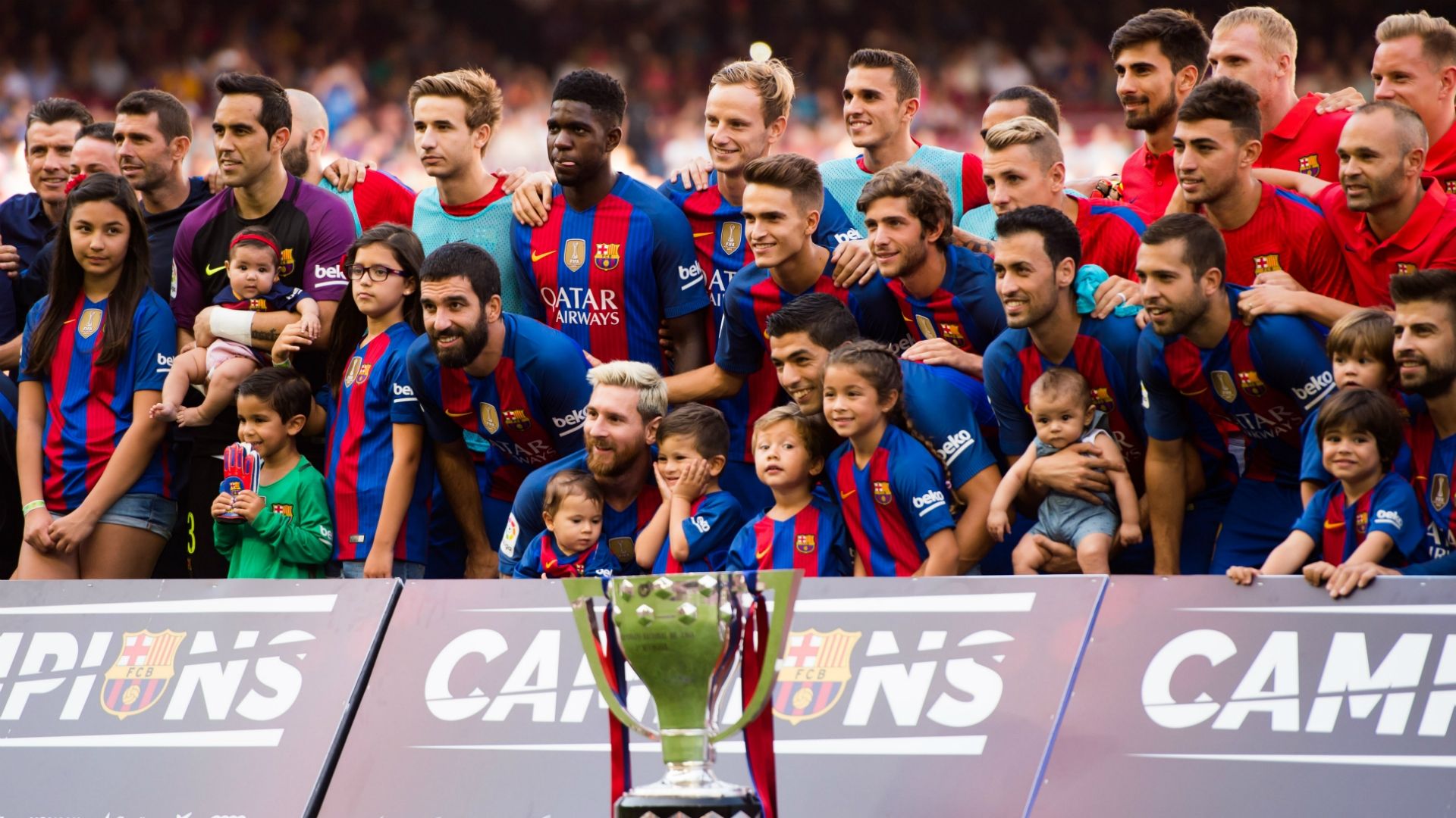 Barcelona La Liga trophy