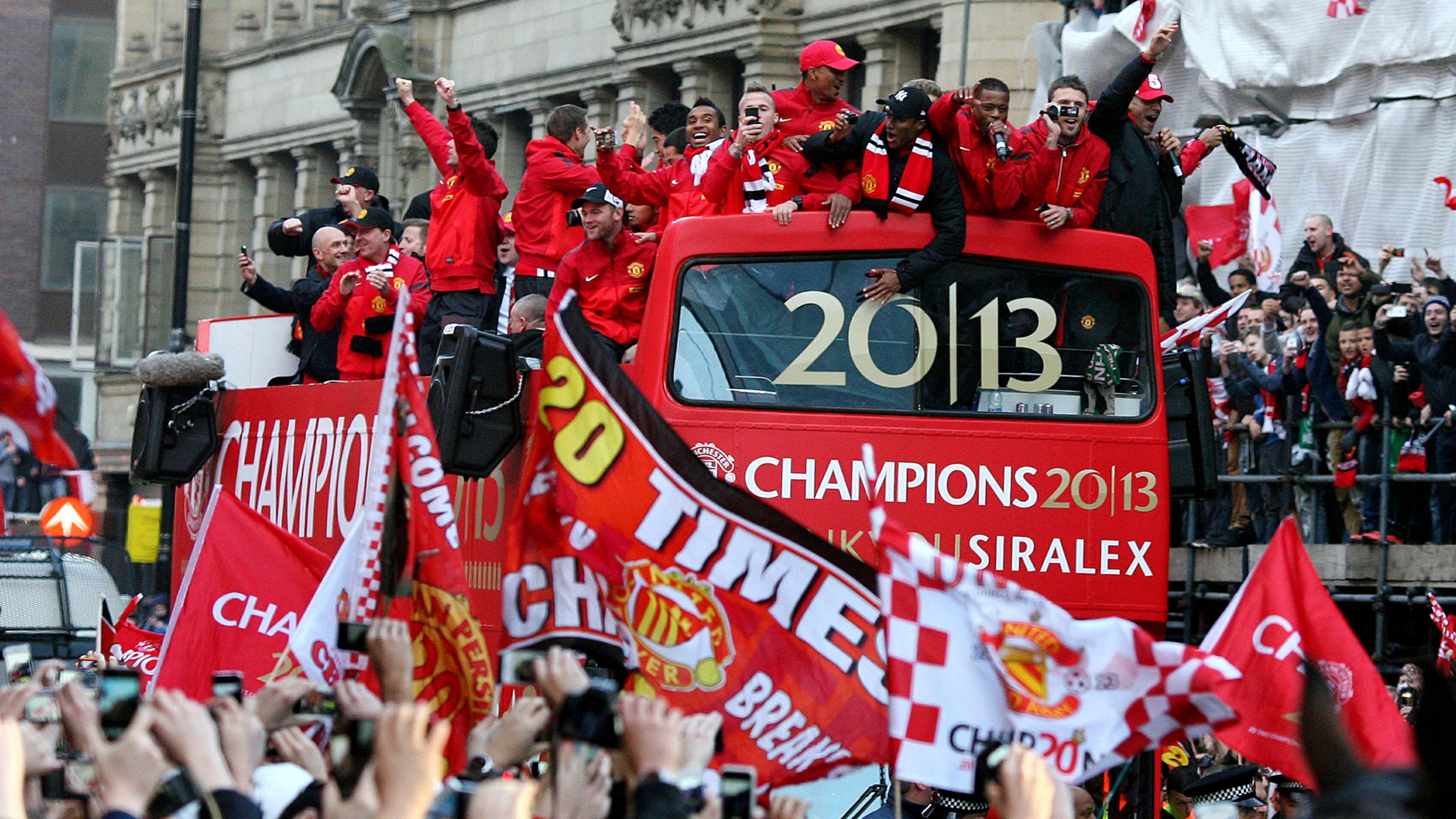 Manchester United bus parade 2013