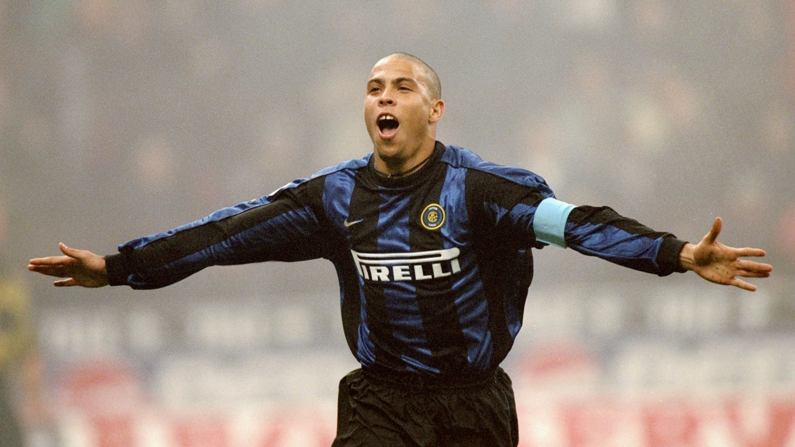 Ronaldo Inter 23101999