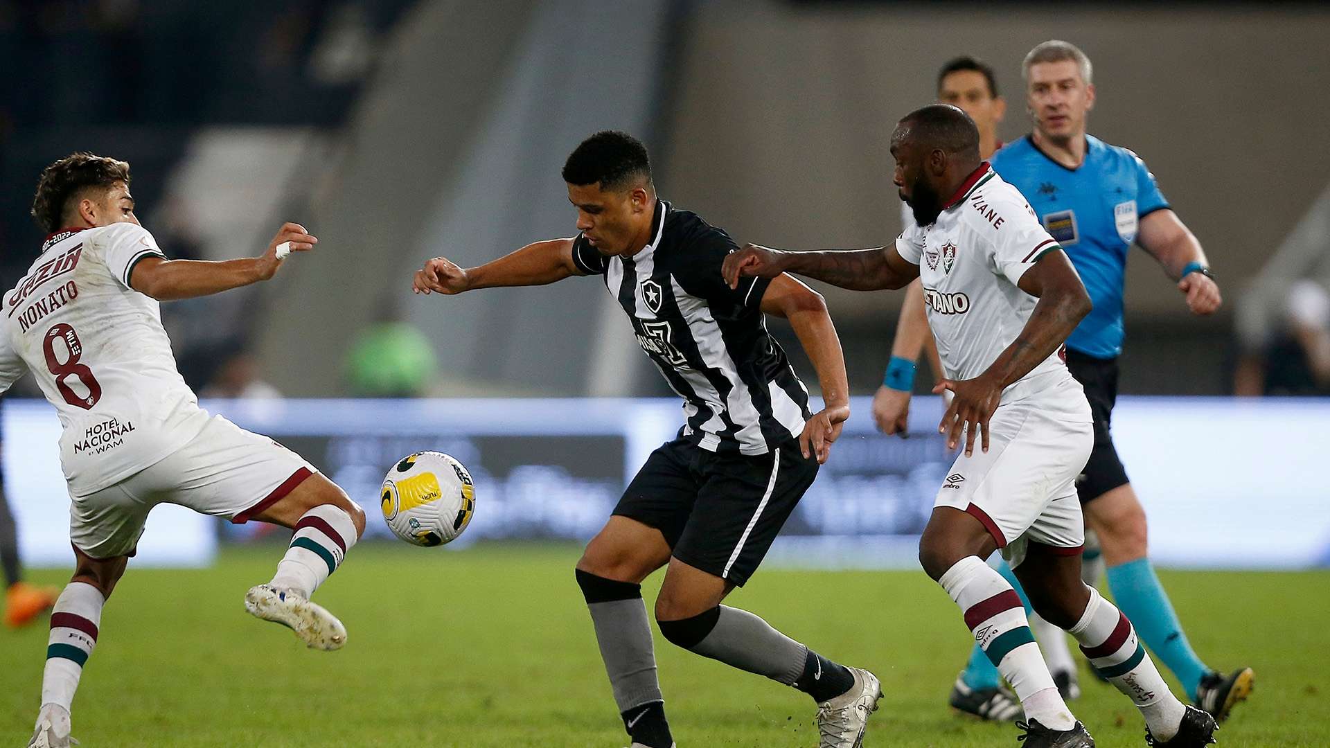Vinícius Lopes, Manoel, Botafogo x Fluminense, Brasileirão, 26062022