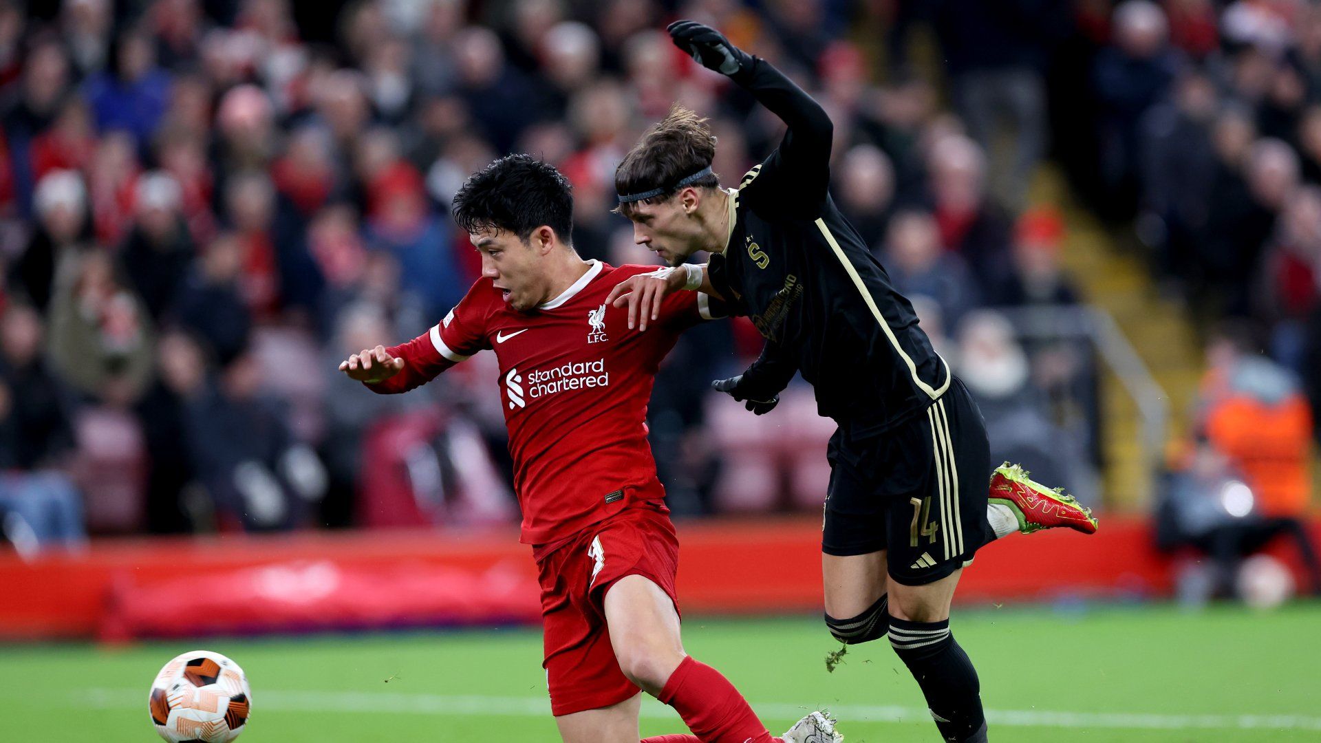 Wataru Endo Liverpool Sparta Prague 2023-24