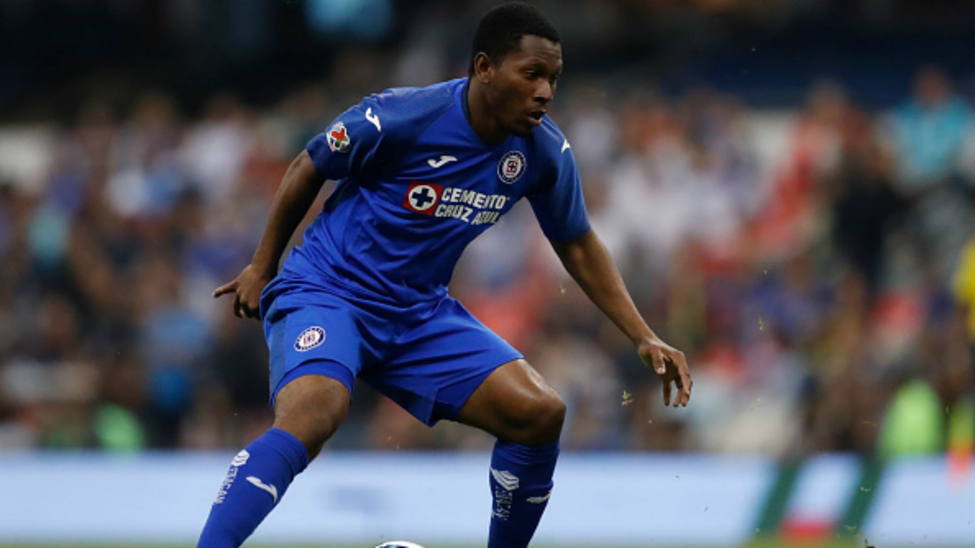 Bryan Angulo Cruz Azul