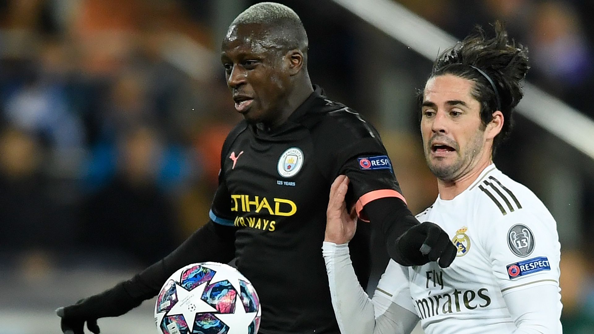 Isco Benjamin Mendy Manchester City Champions League 2020 Các trận đấu lượt về Champions League tạm hoãn vì ảnh hưởng của Covid-19. Man City - Arsenal. Man City - Arsenal bị hoãn. Vì sao trận Man City - Arsenal bị hoãn. Ông chủ Olympiakos và Nottingham Forest nhiễm virus corona. Ngoại hạng Anh đóng cửa khán giả. lịch thi đấu Ngoại hạng Anh
