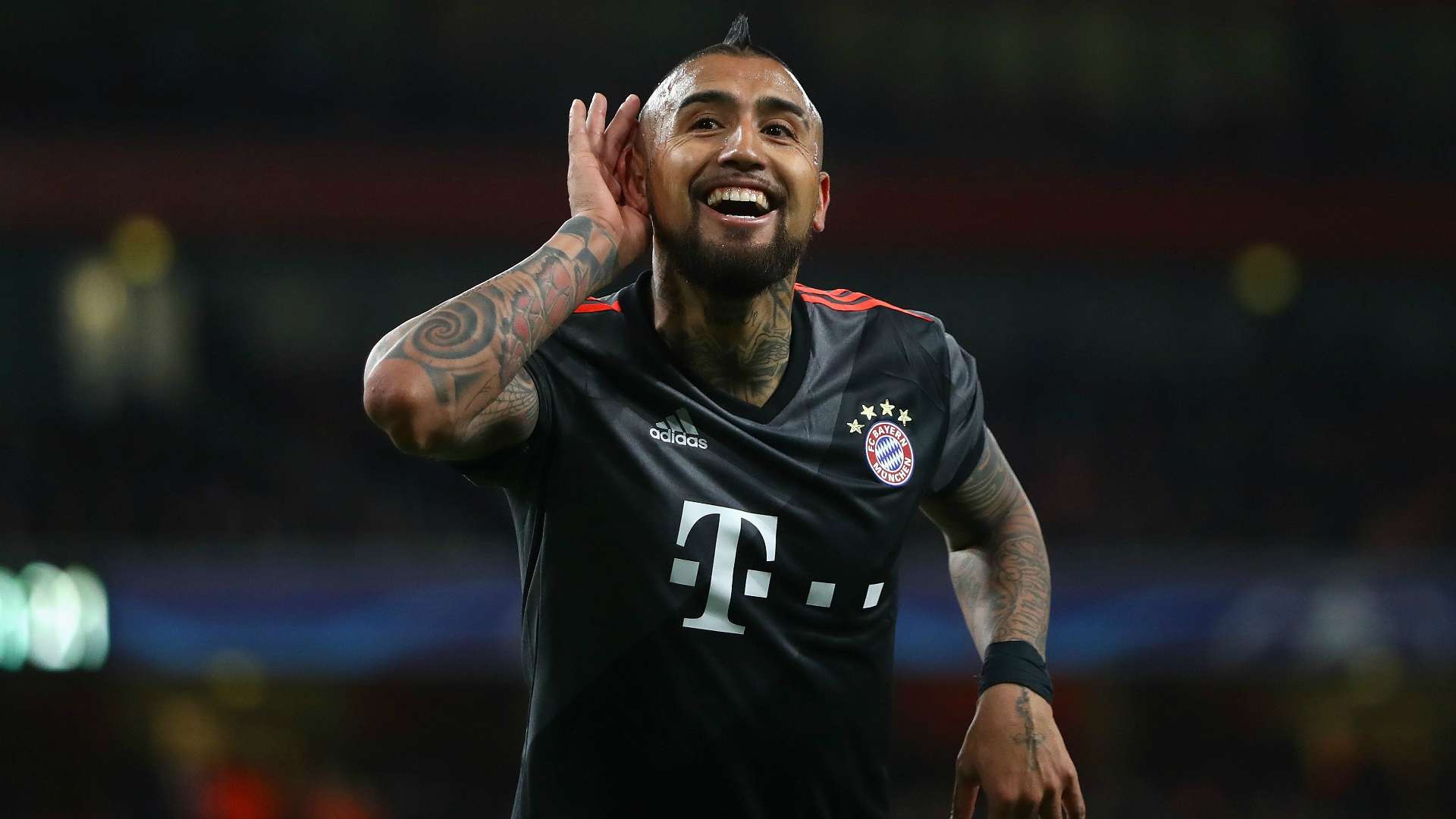 Arturo Vidal Arsenal Bayern Munchen UEFA Champions League 03072017