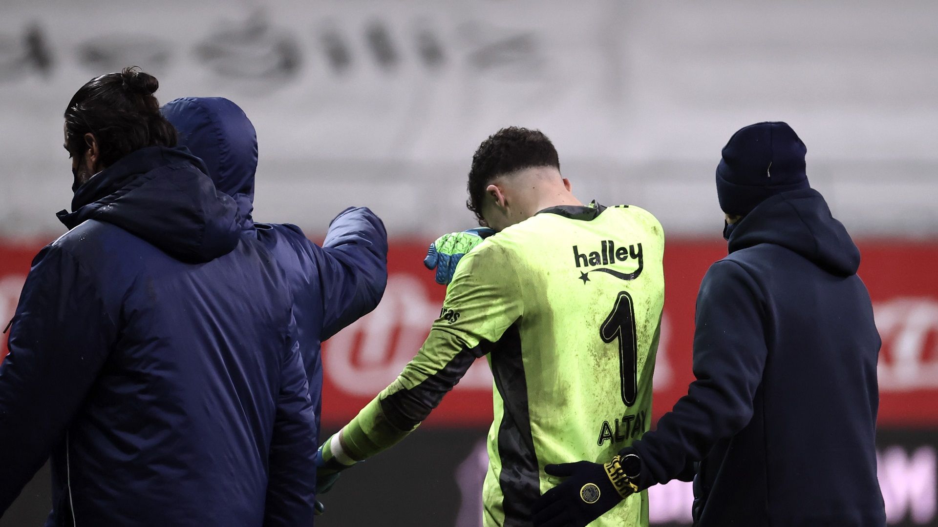 Altay Bayındır Beşiktaş Fenerbahçe 03212021