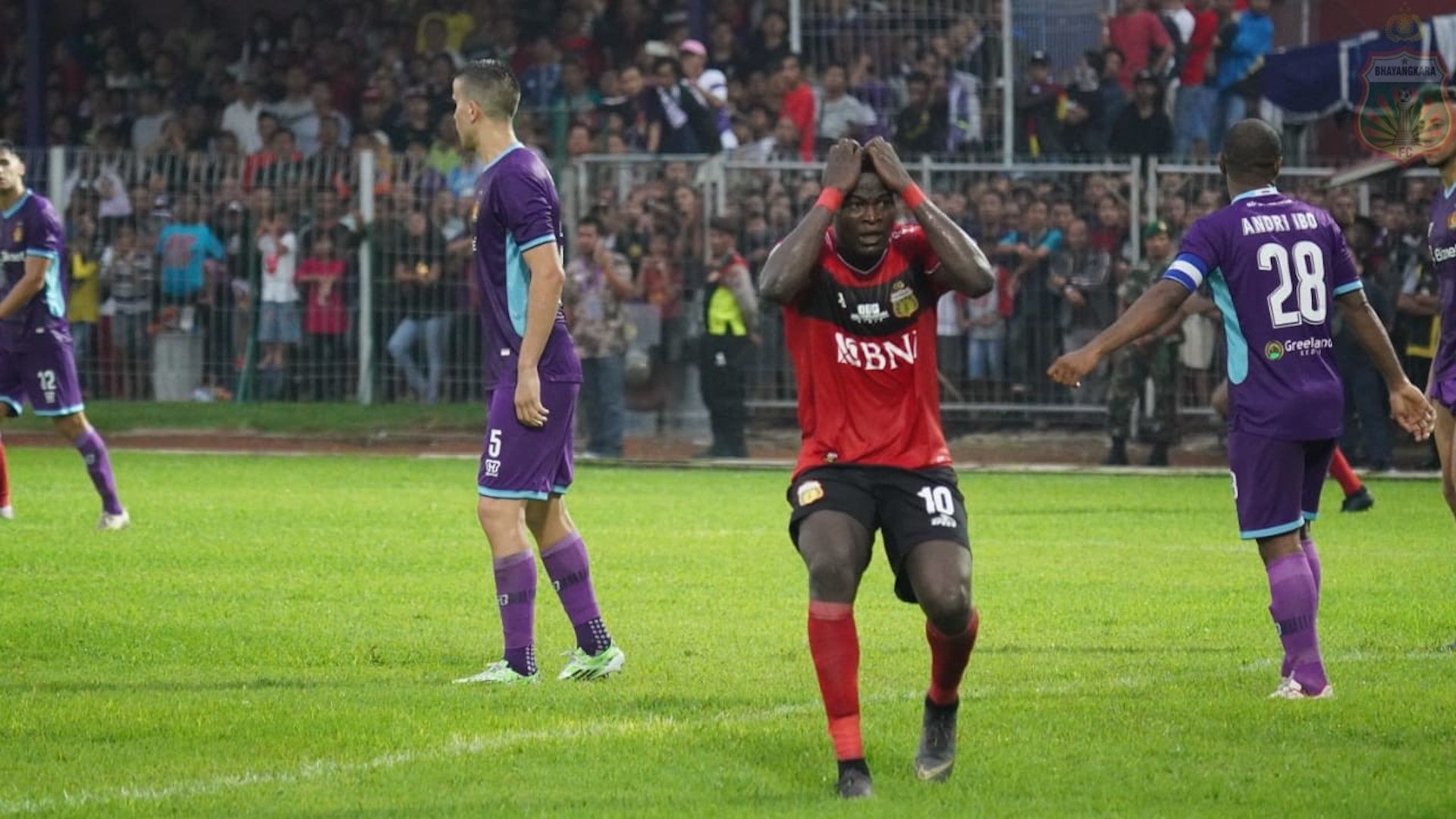 Ezechiel N'Douassel - Bhayangkara FC