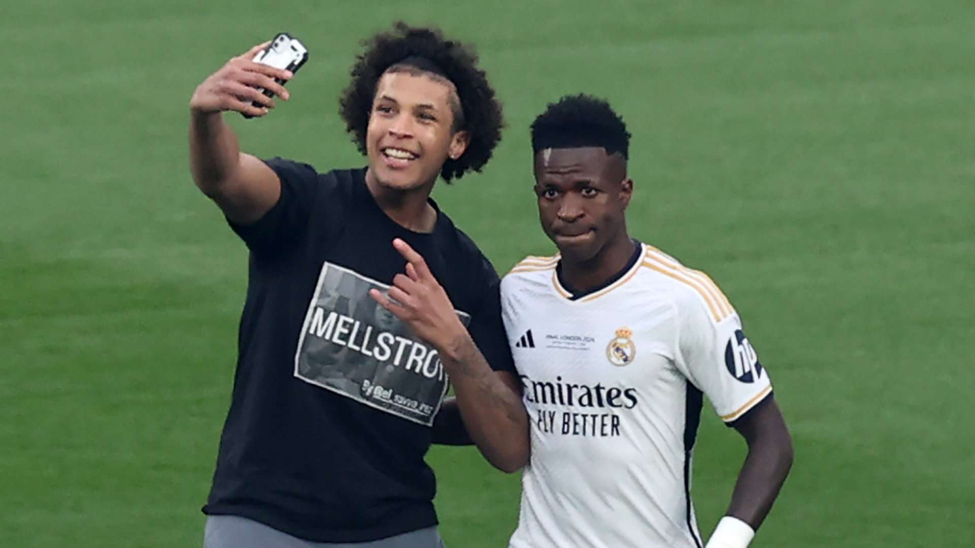 Vinicius Junior Real Madrid Pitch invader Champions League final 2024