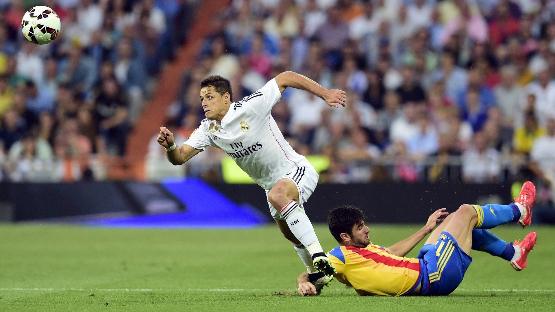 Javier Hernandez Valencia vs Real Madrid 05.09.2015