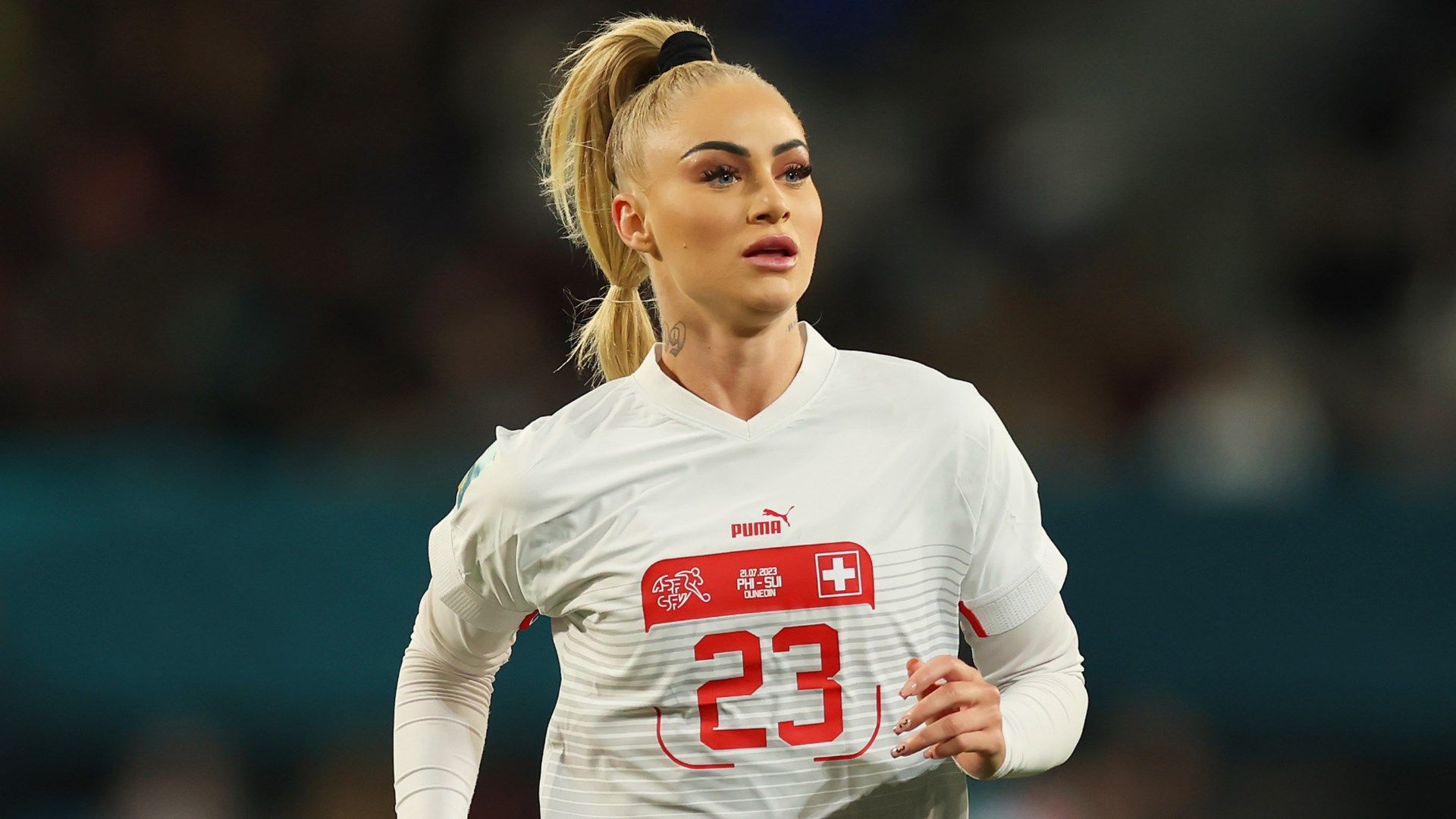 VIDEO: Alisha Lehmann arrives in style! Aston Villa links up with  Switzerland team-mates in 4x4 car & fresh outfit as she prepares for Euro  2025 qualifiers | Goal.com US