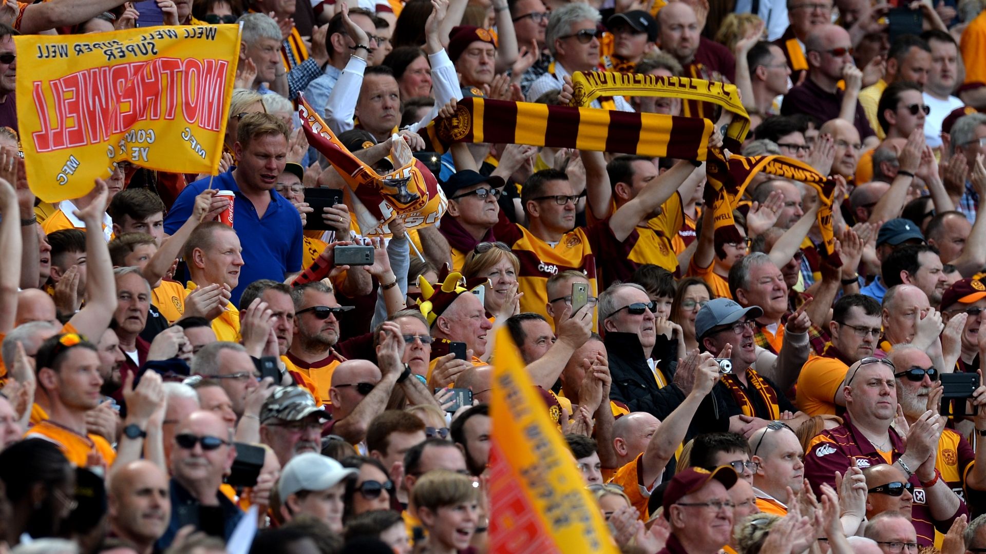 Motherwell fans 05192018