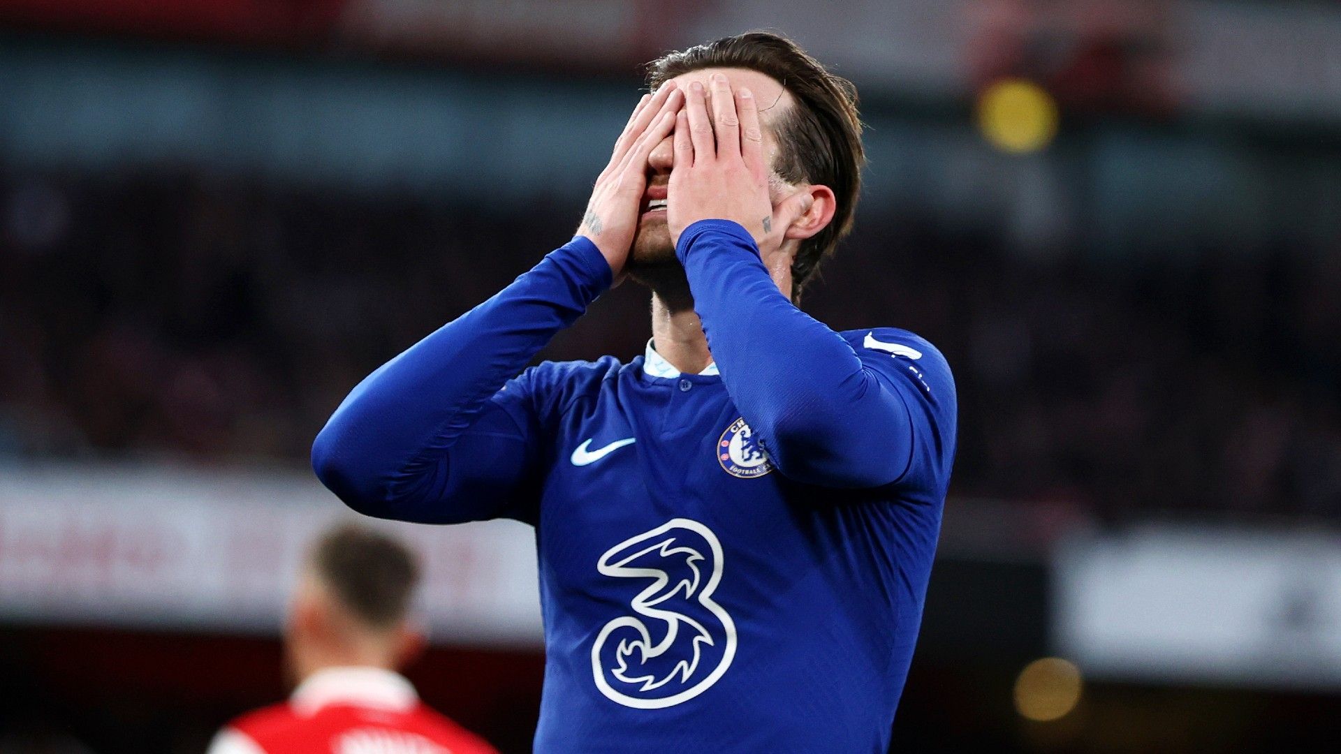 Ben Chilwell hands over face Chelsea 2022-23