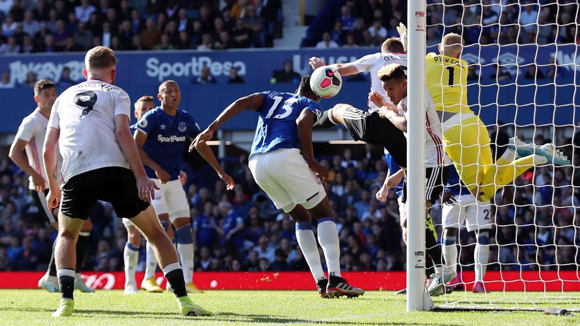 Yerry Mina Everton Sheffield Premier League 2019