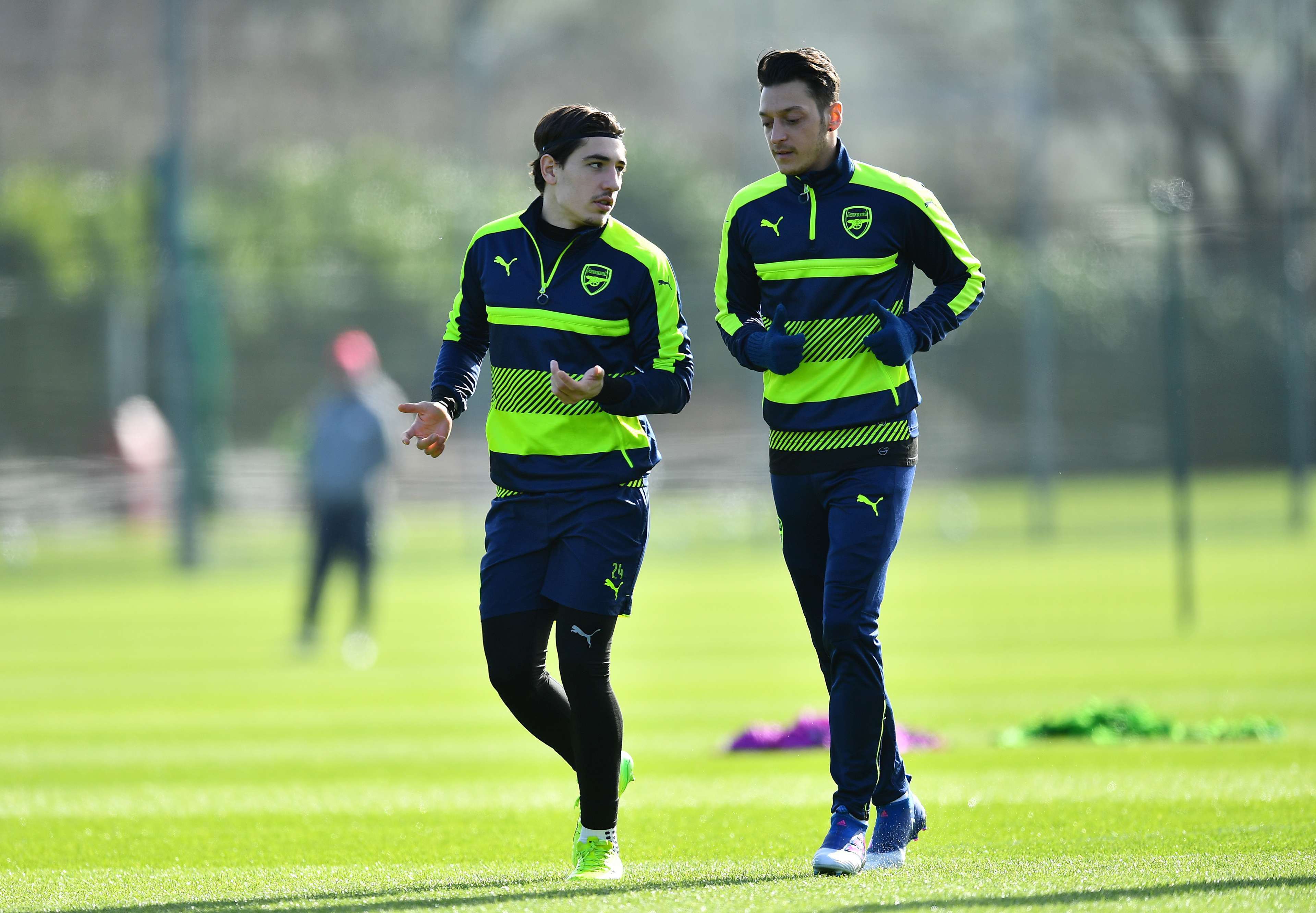 Hector Bellerin & Mesut Ozil