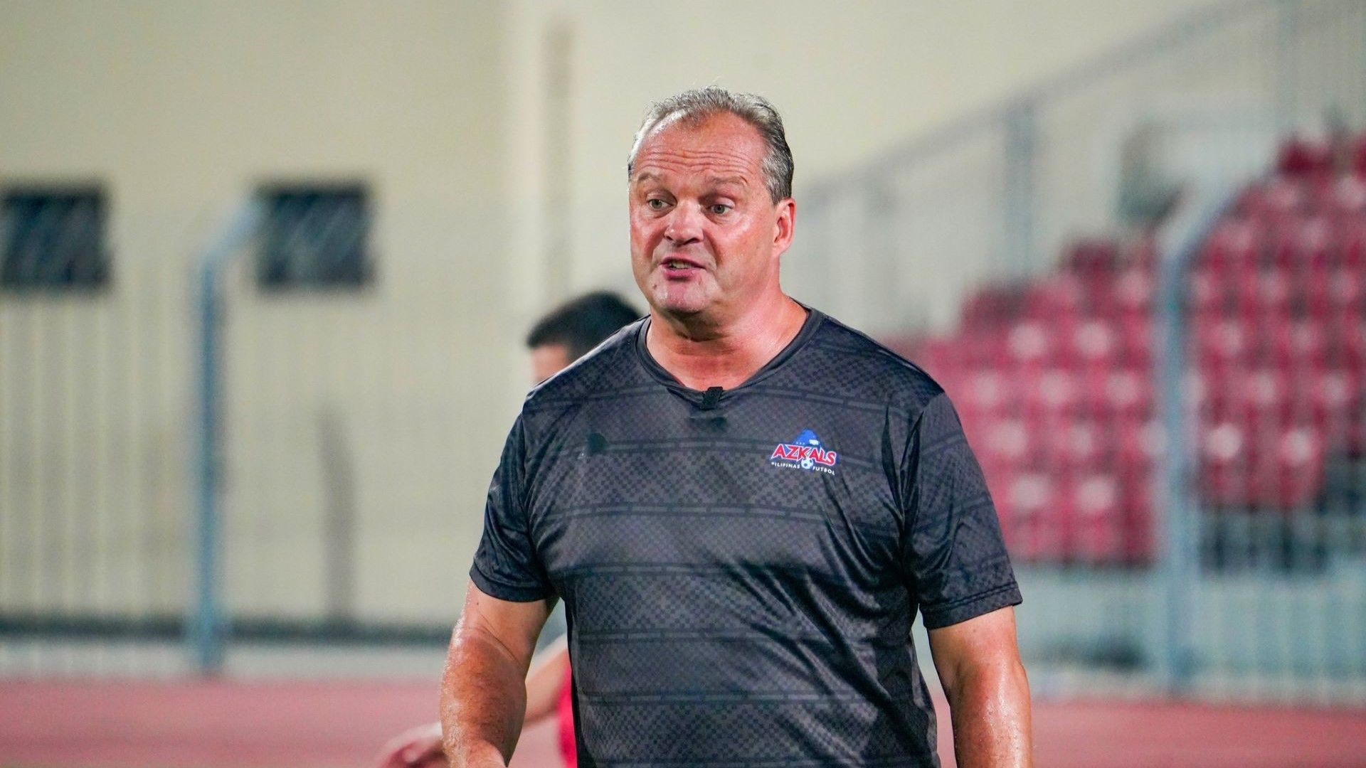 Michael Weiss - Filipina